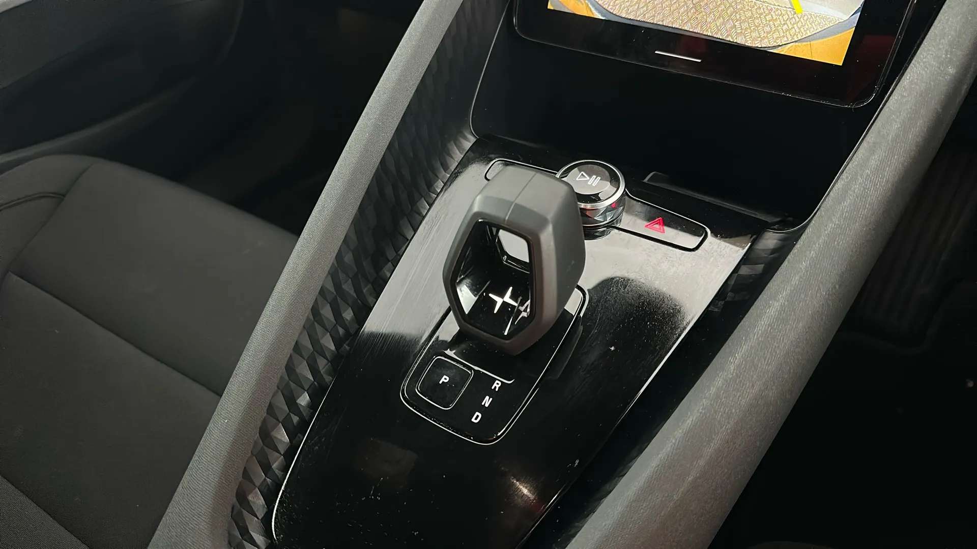 2022 POLESTAR 2 2022 POLESTAR 2