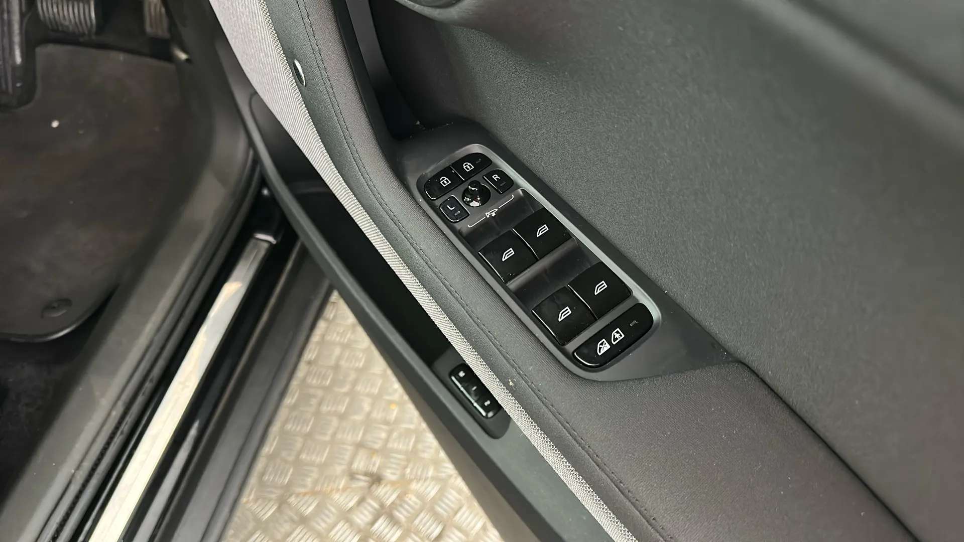 2022 POLESTAR 2 2022 POLESTAR 2