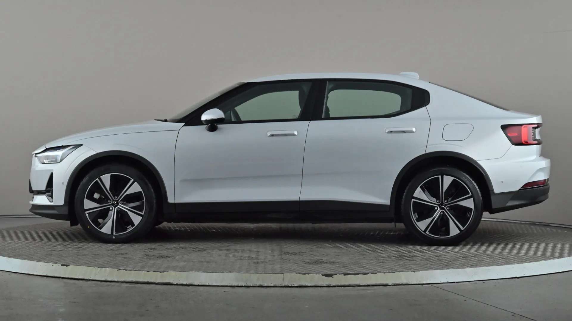 2023 POLESTAR 2 2023 POLESTAR 2
