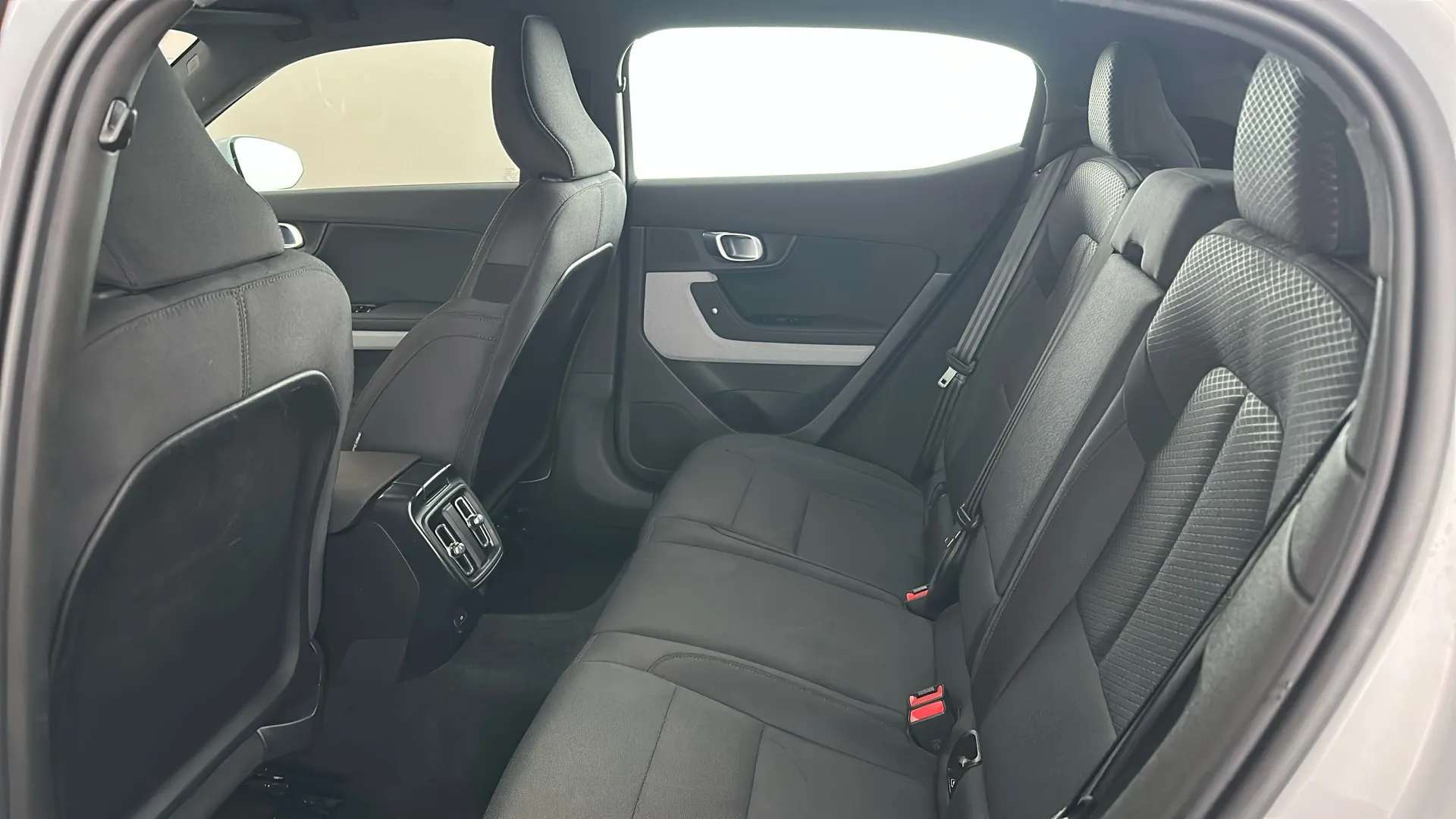 2023 POLESTAR 2 2023 POLESTAR 2