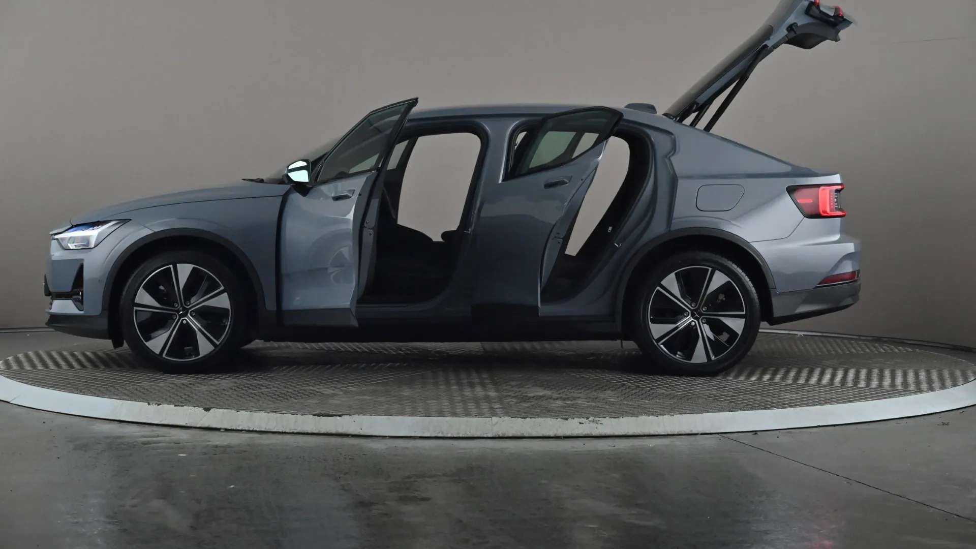 2023 POLESTAR 2 2023 POLESTAR 2