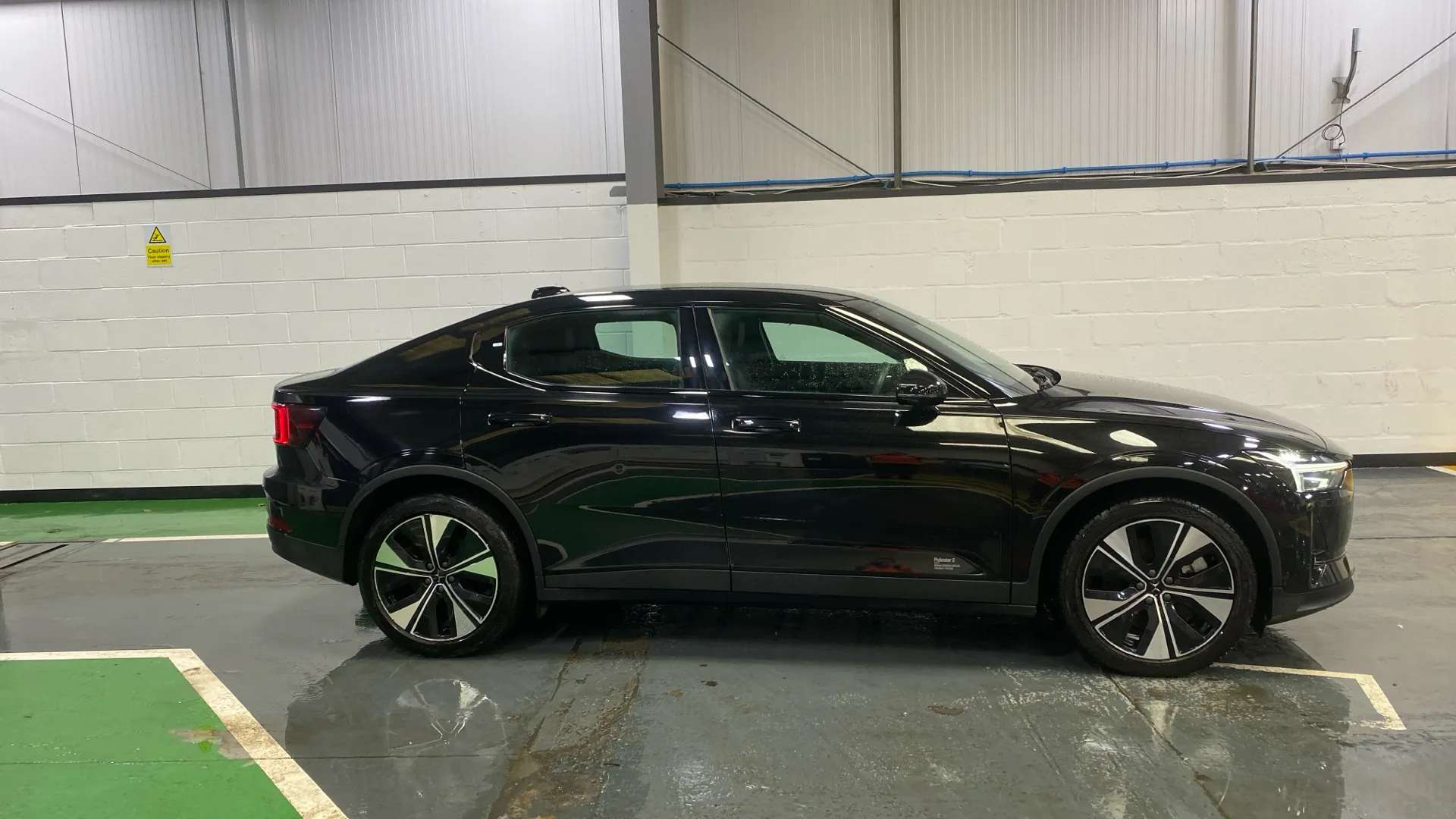 A 2023 POLESTAR 2 170kW 78kWh Long Range Single motor Auto A 2023 POLESTAR 2 170kW 78kWh Long Range Single motor Auto