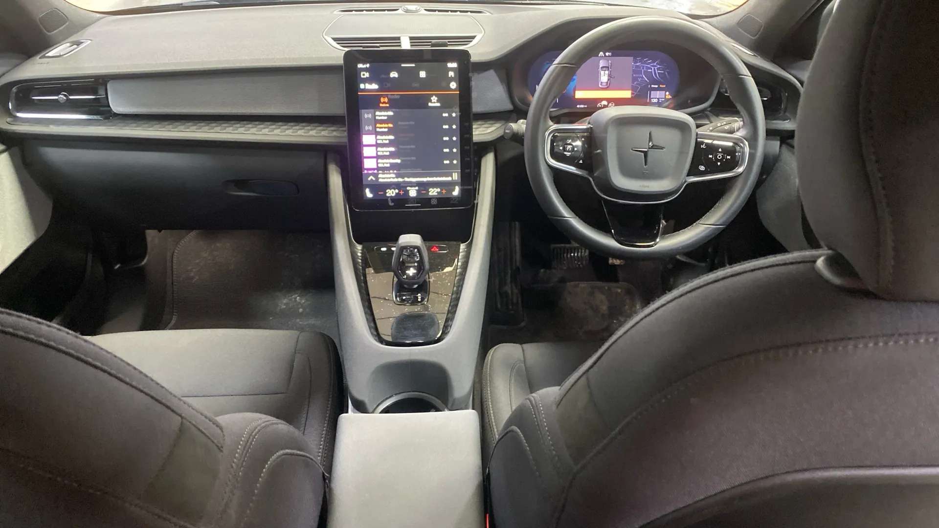 2023 POLESTAR 2 2023 POLESTAR 2