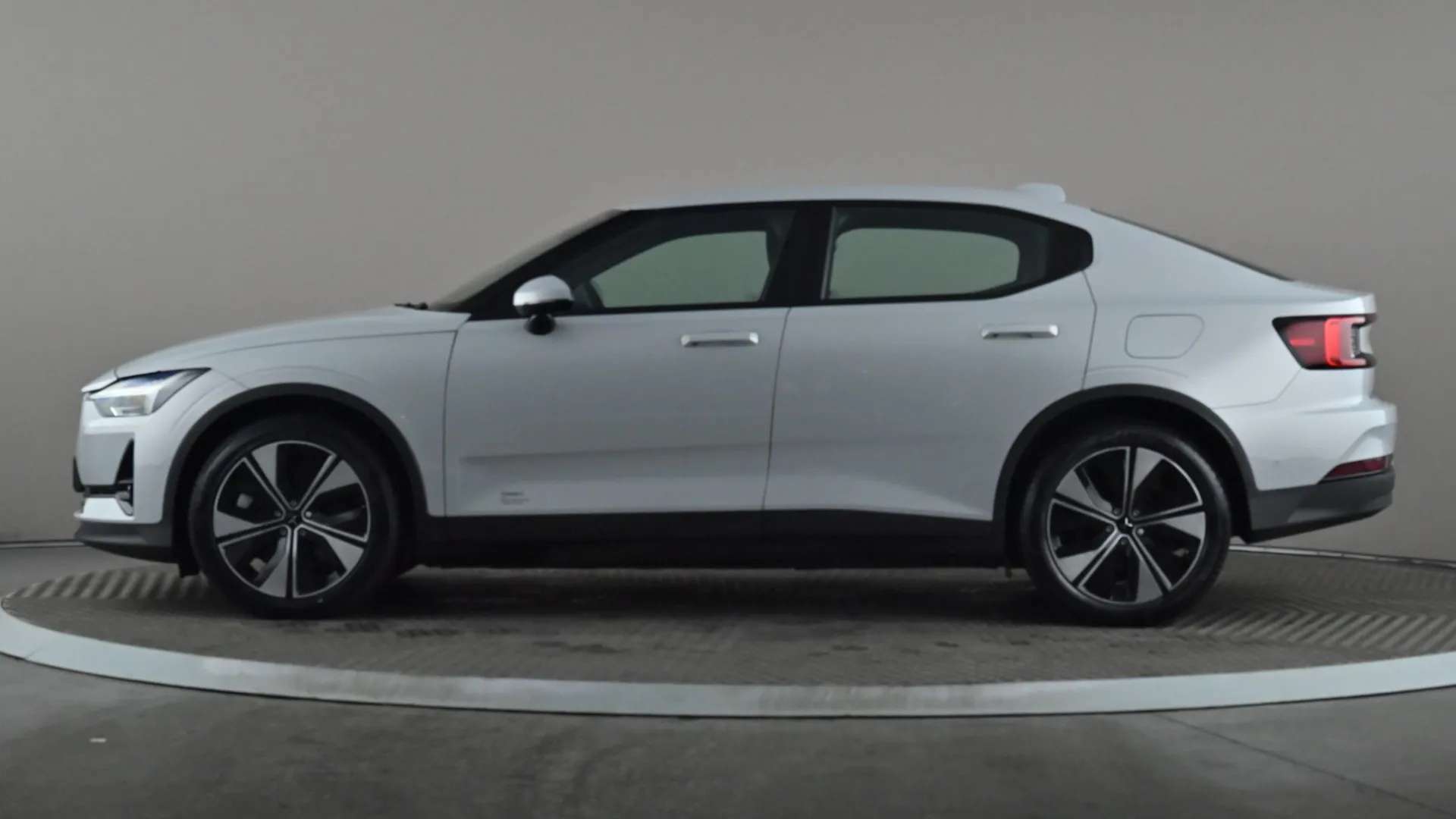 A 2023 POLESTAR 2 170kW 78kWh Long Range Single motor Auto A 2023 POLESTAR 2 170kW 78kWh Long Range Single motor Auto