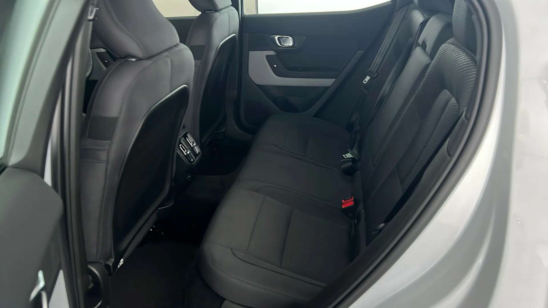 2022 POLESTAR 2 2022 POLESTAR 2