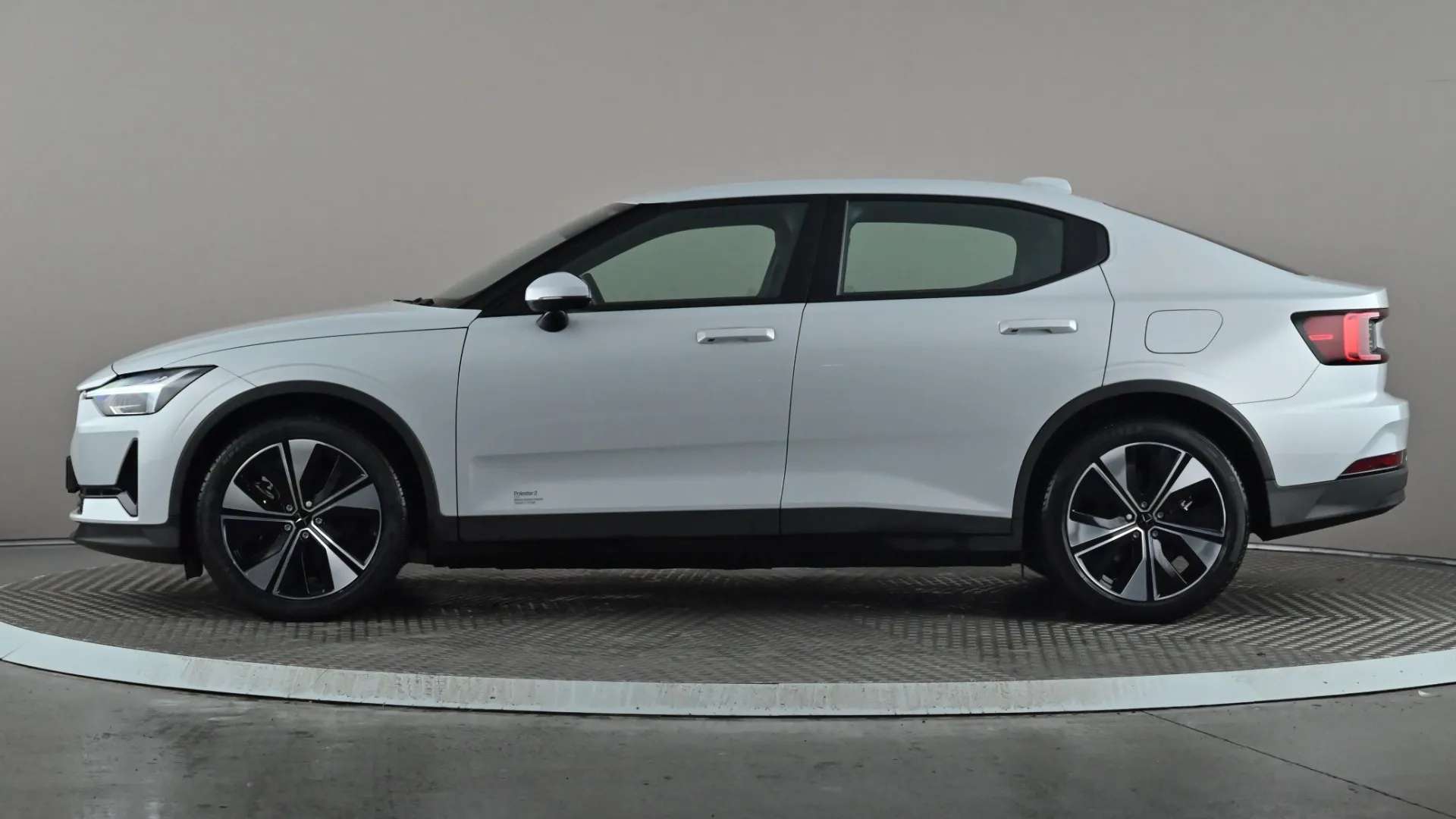 2022 POLESTAR 2 2022 POLESTAR 2