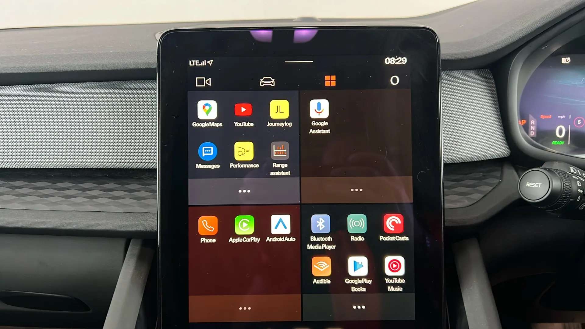 2022 POLESTAR 2 2022 POLESTAR 2