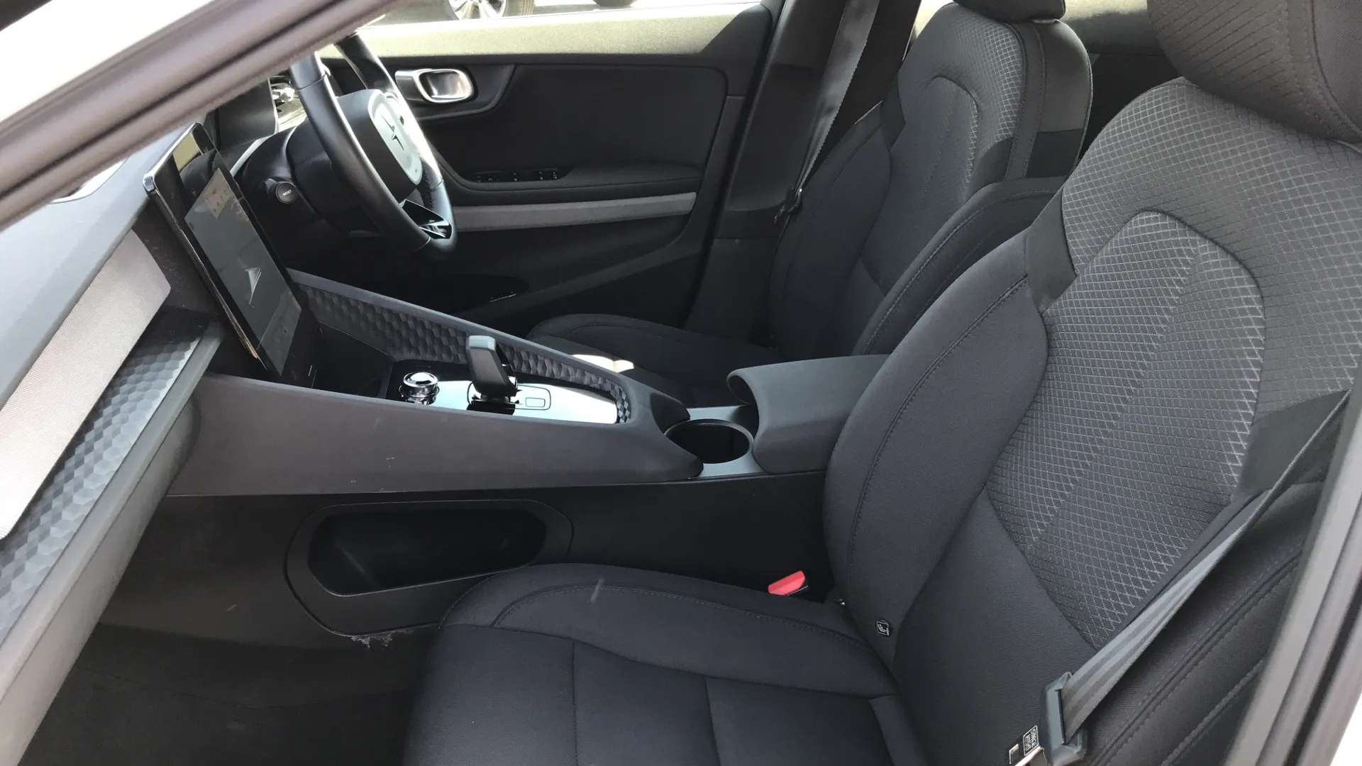 2023 POLESTAR 2 2023 POLESTAR 2