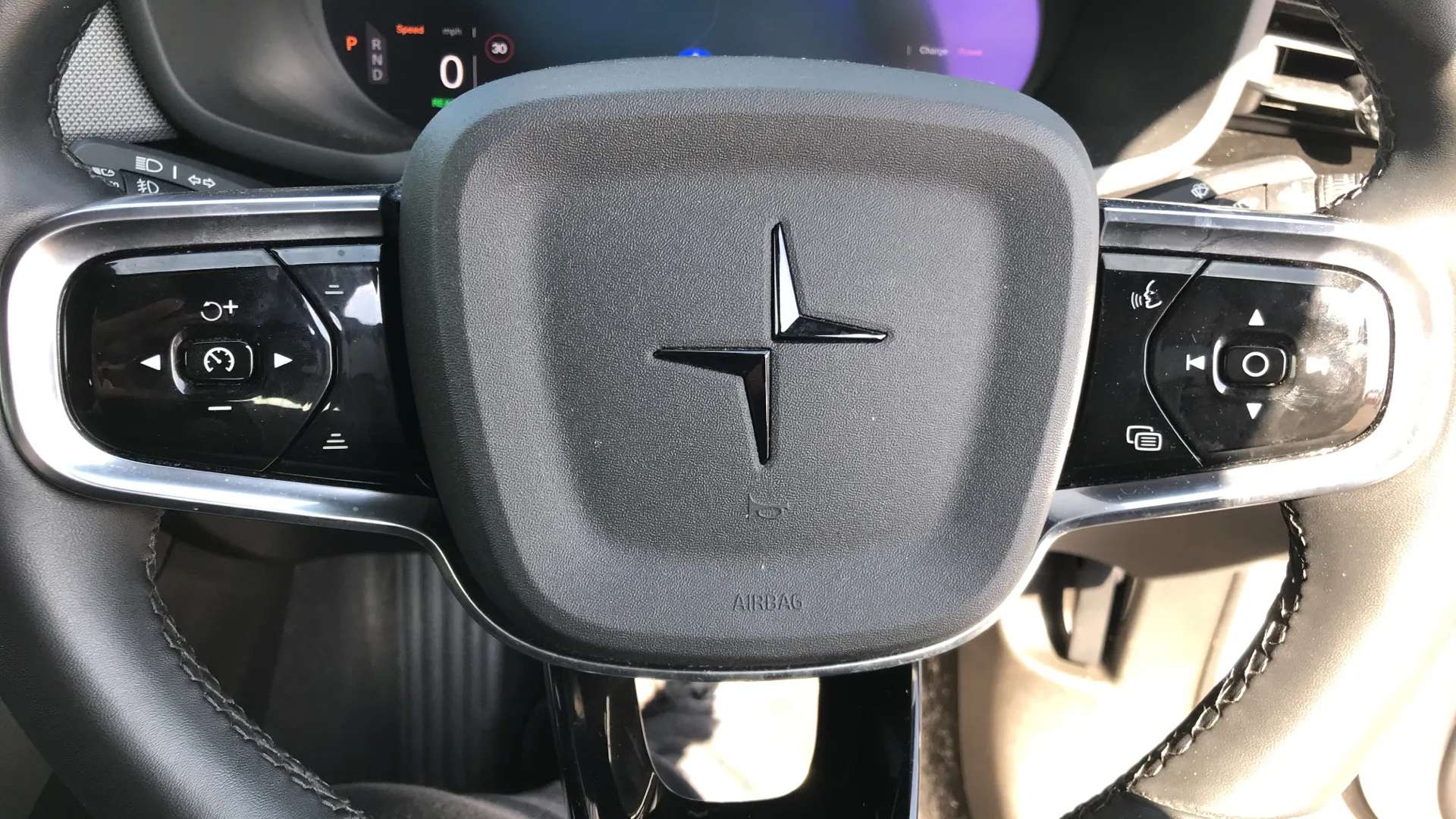2023 POLESTAR 2 2023 POLESTAR 2