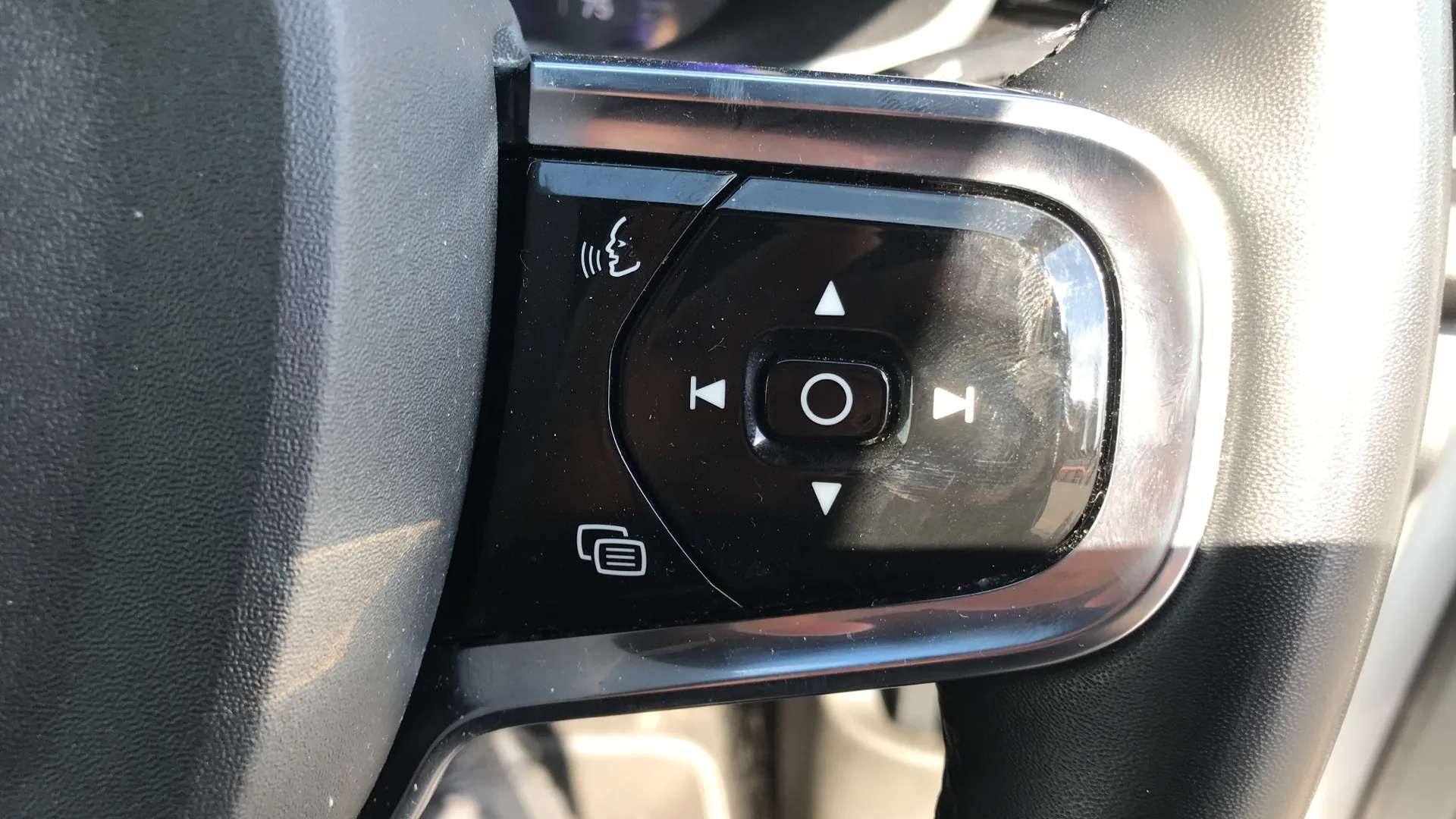 2023 POLESTAR 2 2023 POLESTAR 2