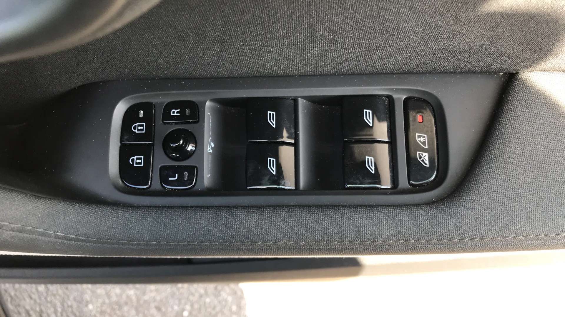 2023 POLESTAR 2 2023 POLESTAR 2