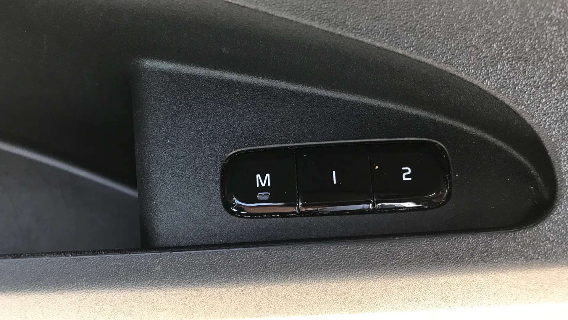 2023 POLESTAR 2 2023 POLESTAR 2