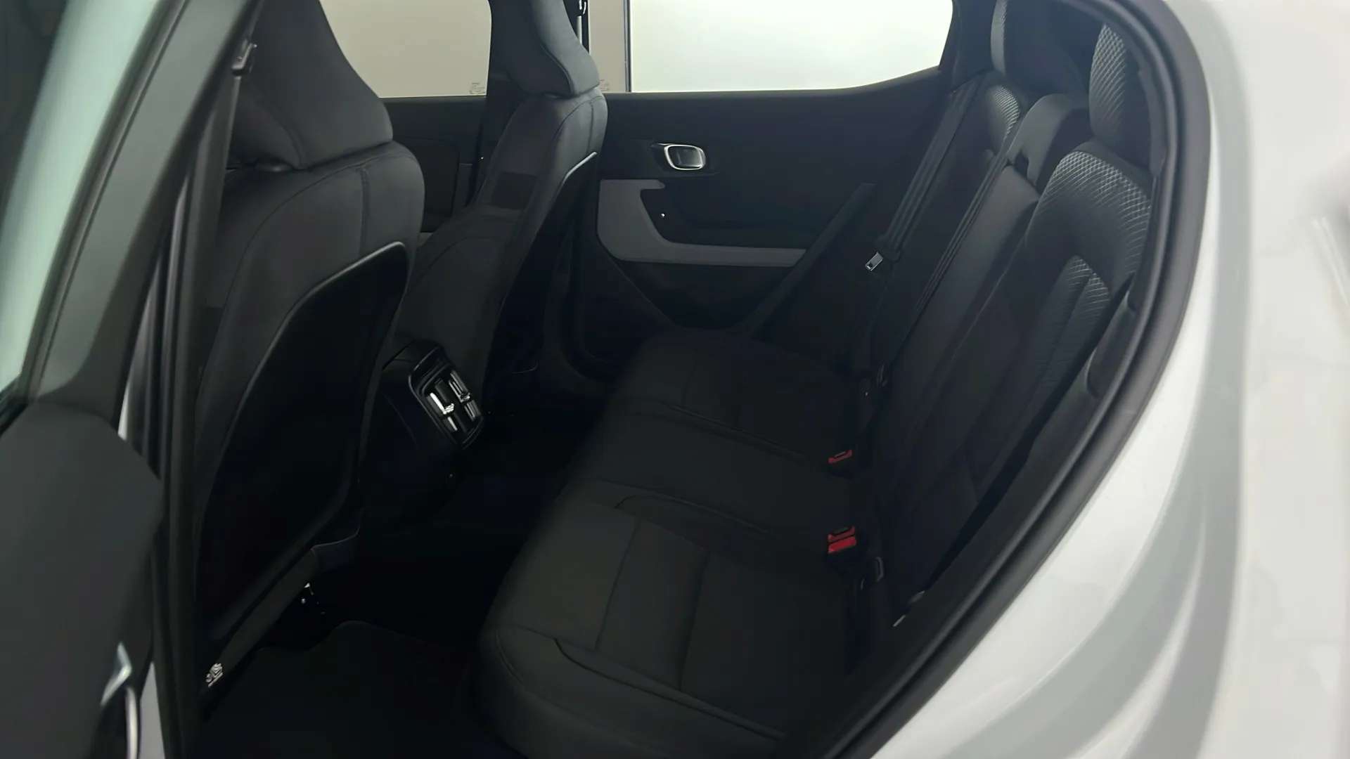 2023 POLESTAR 2 2023 POLESTAR 2