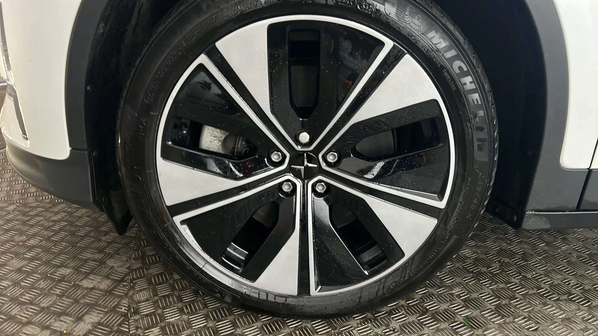 2023 POLESTAR 2 2023 POLESTAR 2