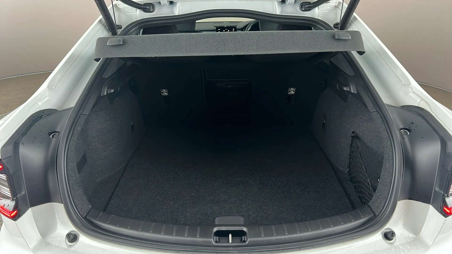 2023 POLESTAR 2 2023 POLESTAR 2