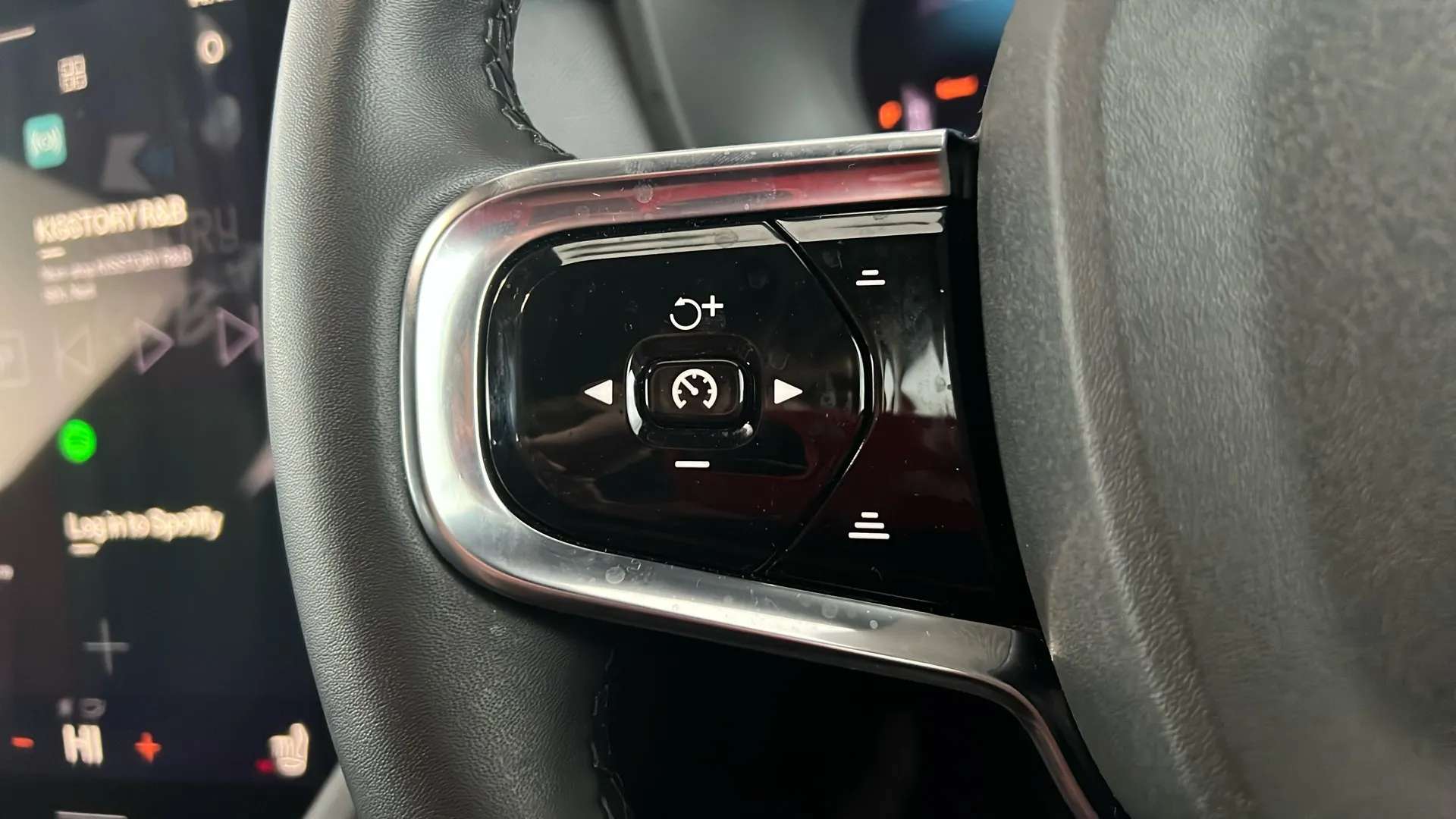 2023 POLESTAR 2 2023 POLESTAR 2