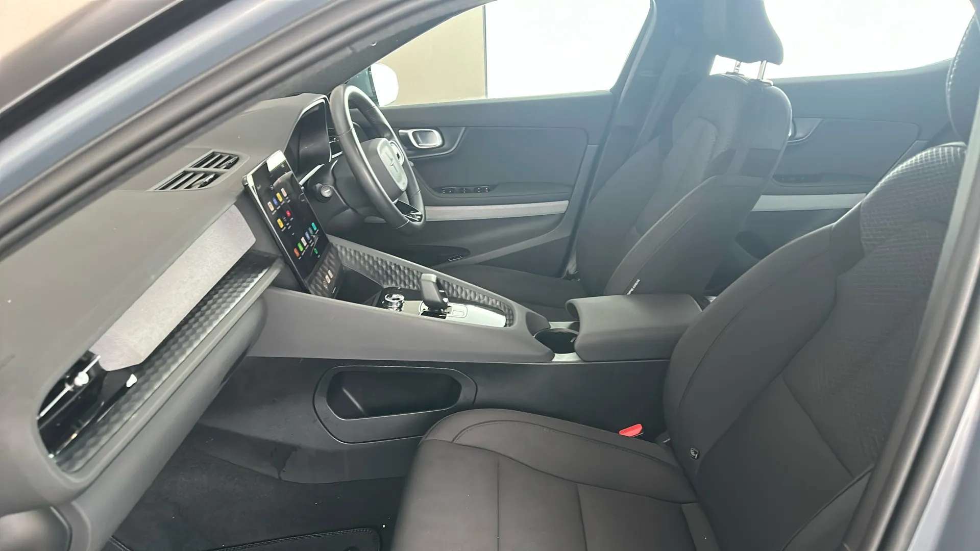 2023 POLESTAR 2 2023 POLESTAR 2