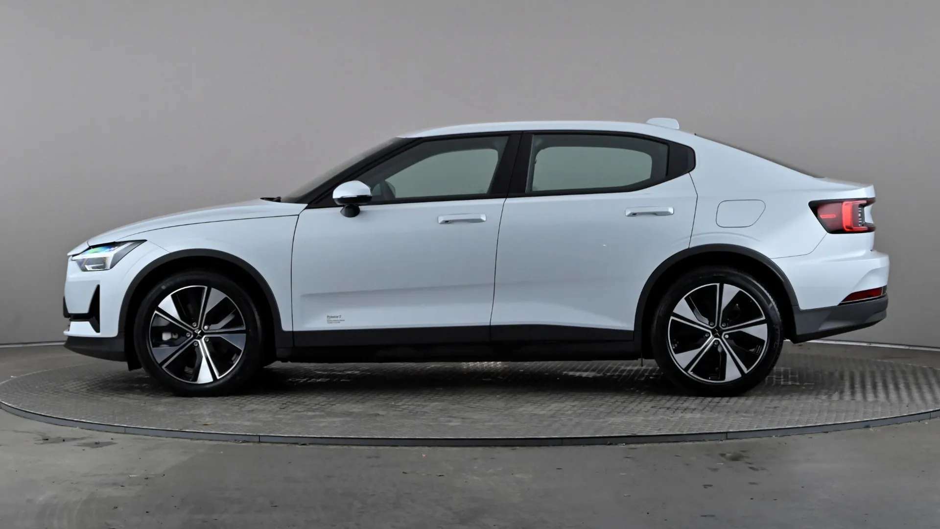 2022 POLESTAR 2 2022 POLESTAR 2