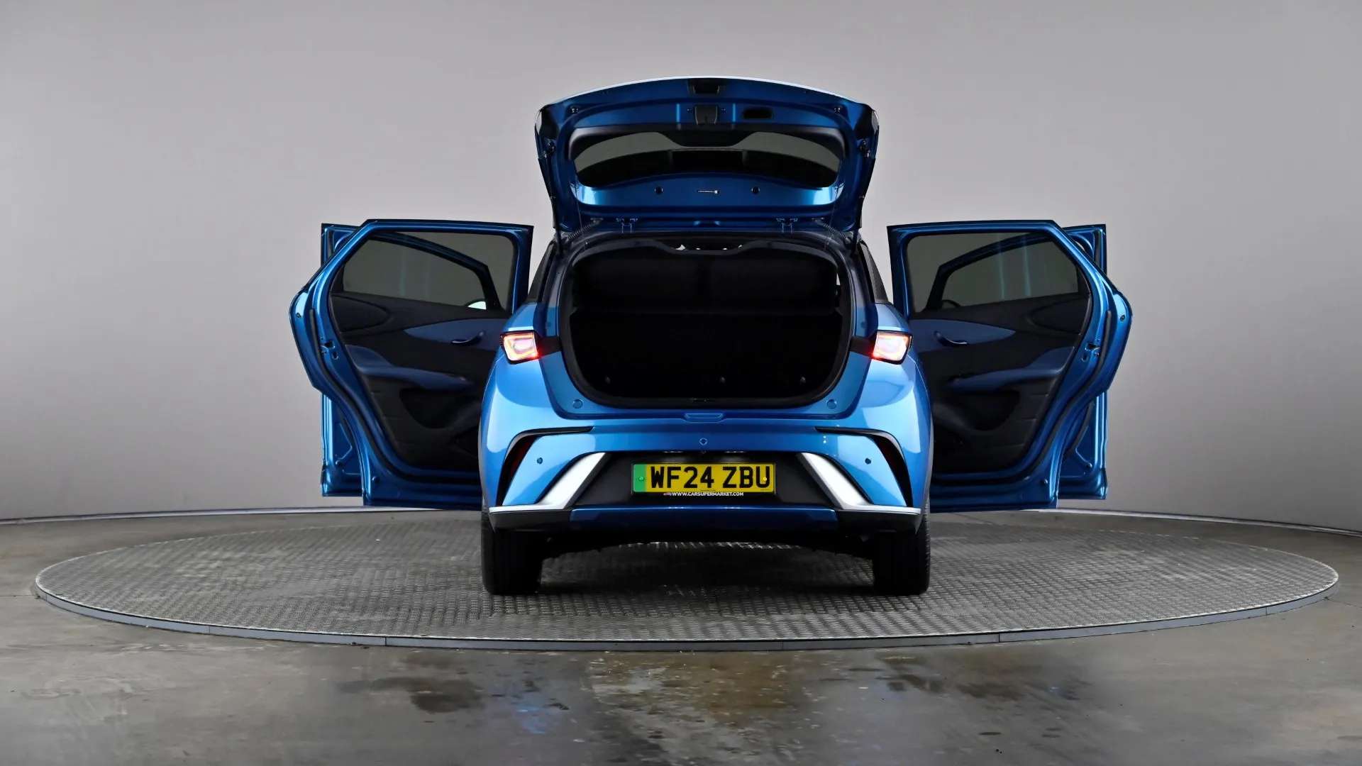 2024 BYD DOLPHIN 2024 BYD DOLPHIN