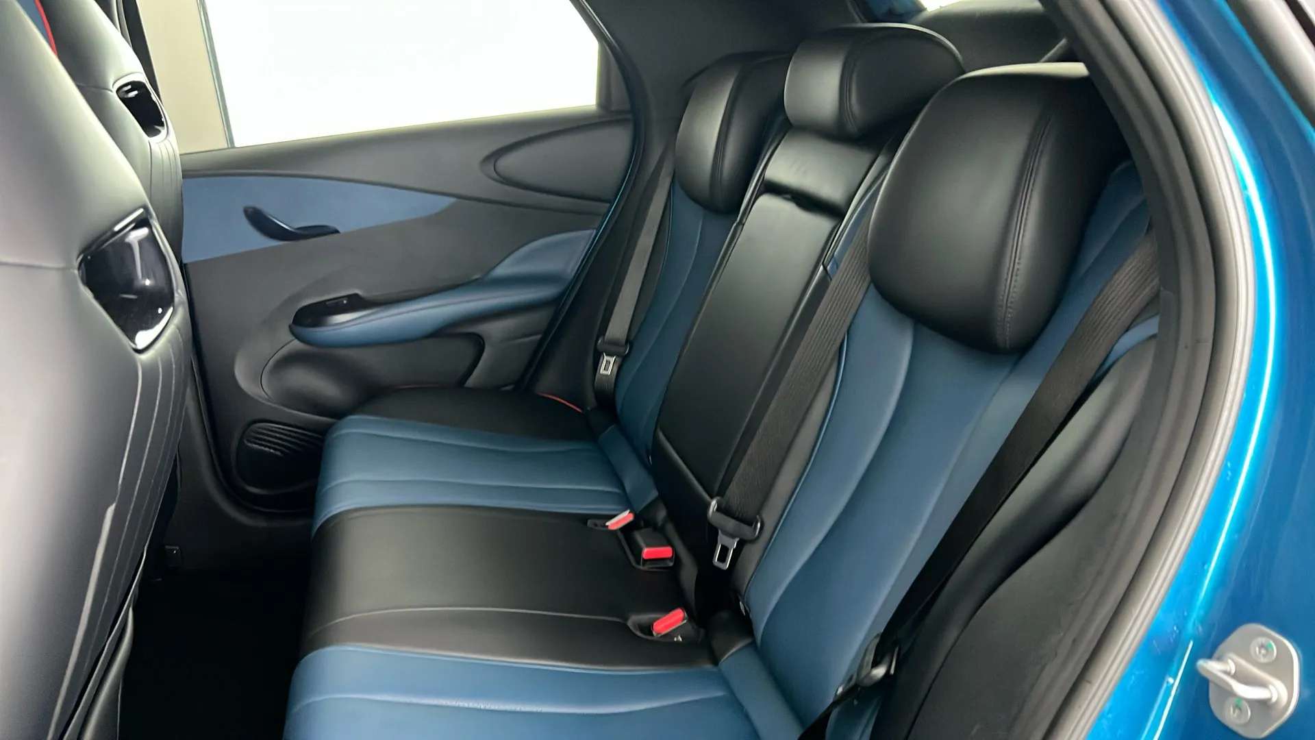 2024 BYD DOLPHIN 2024 BYD DOLPHIN