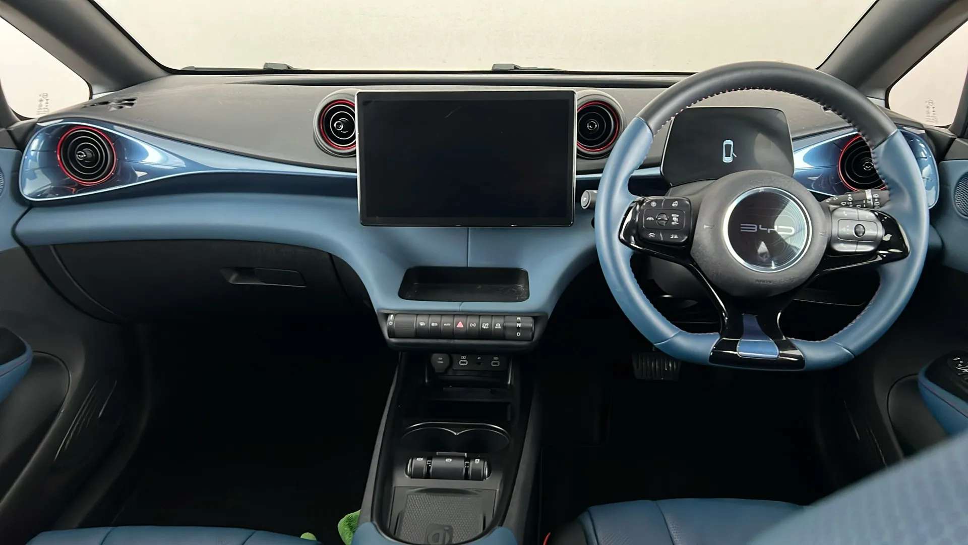 2024 BYD DOLPHIN 2024 BYD DOLPHIN