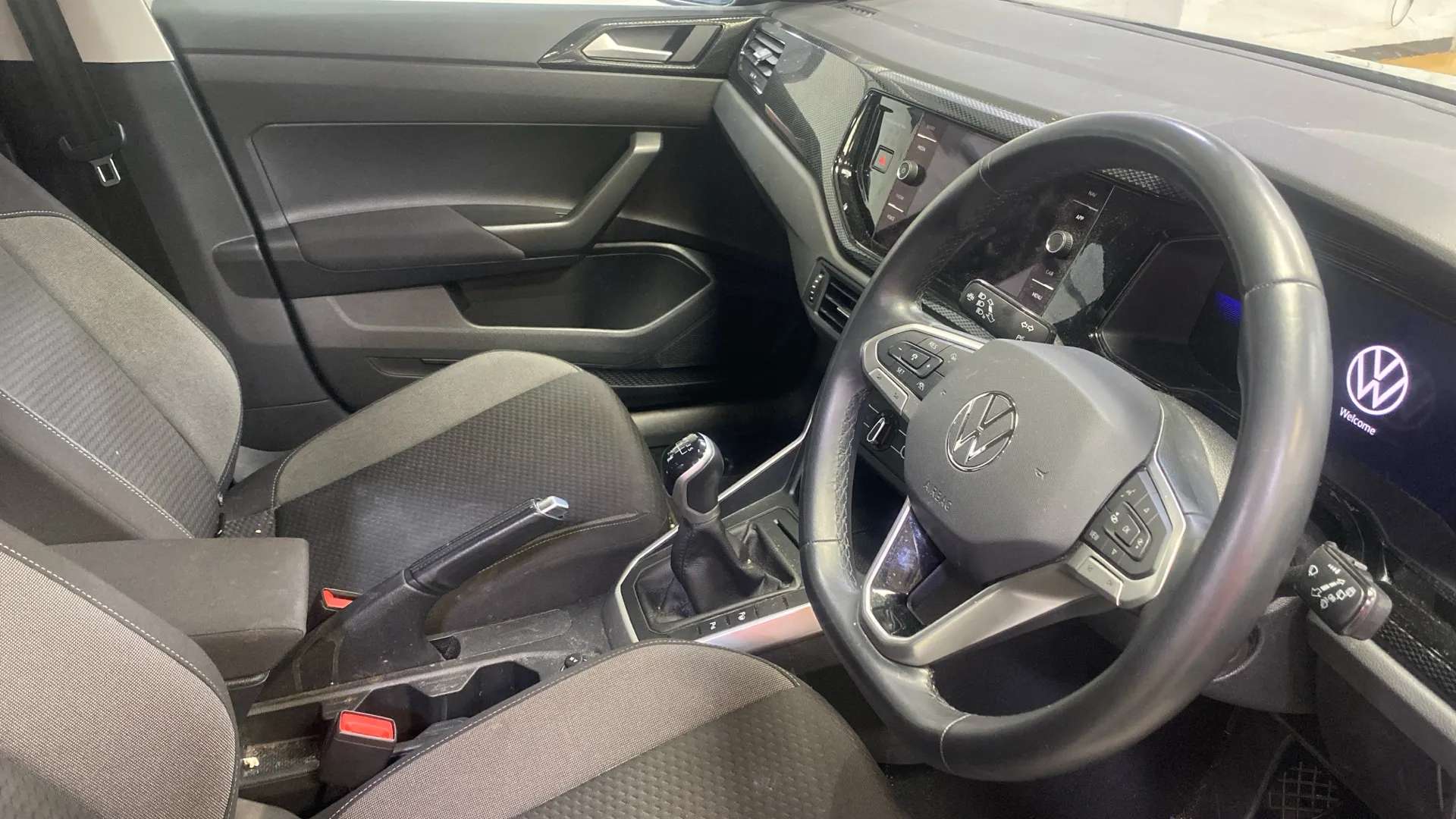 A 2023 VOLKSWAGEN TAIGO 1.0 TSI Life A 2023 VOLKSWAGEN TAIGO 1.0 TSI Life
