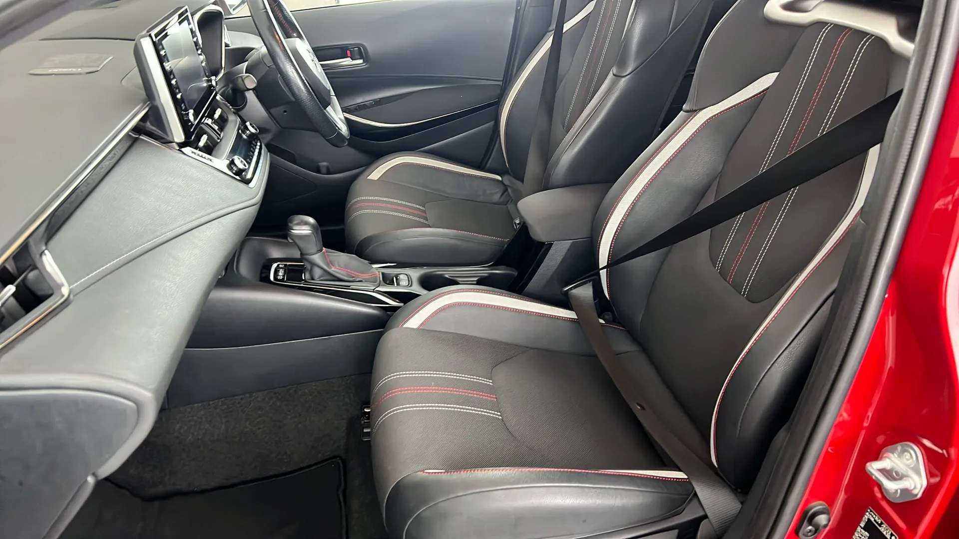 2021 TOYOTA COROLLA 2021 TOYOTA COROLLA