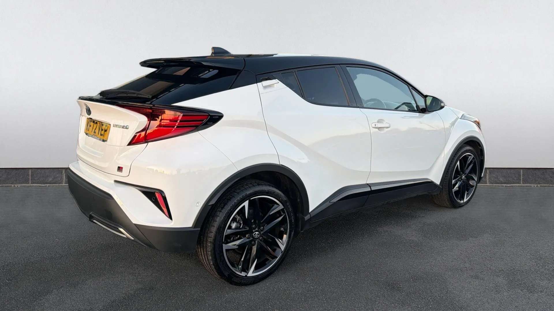 2023 TOYOTA C-HR 2023 TOYOTA C-HR