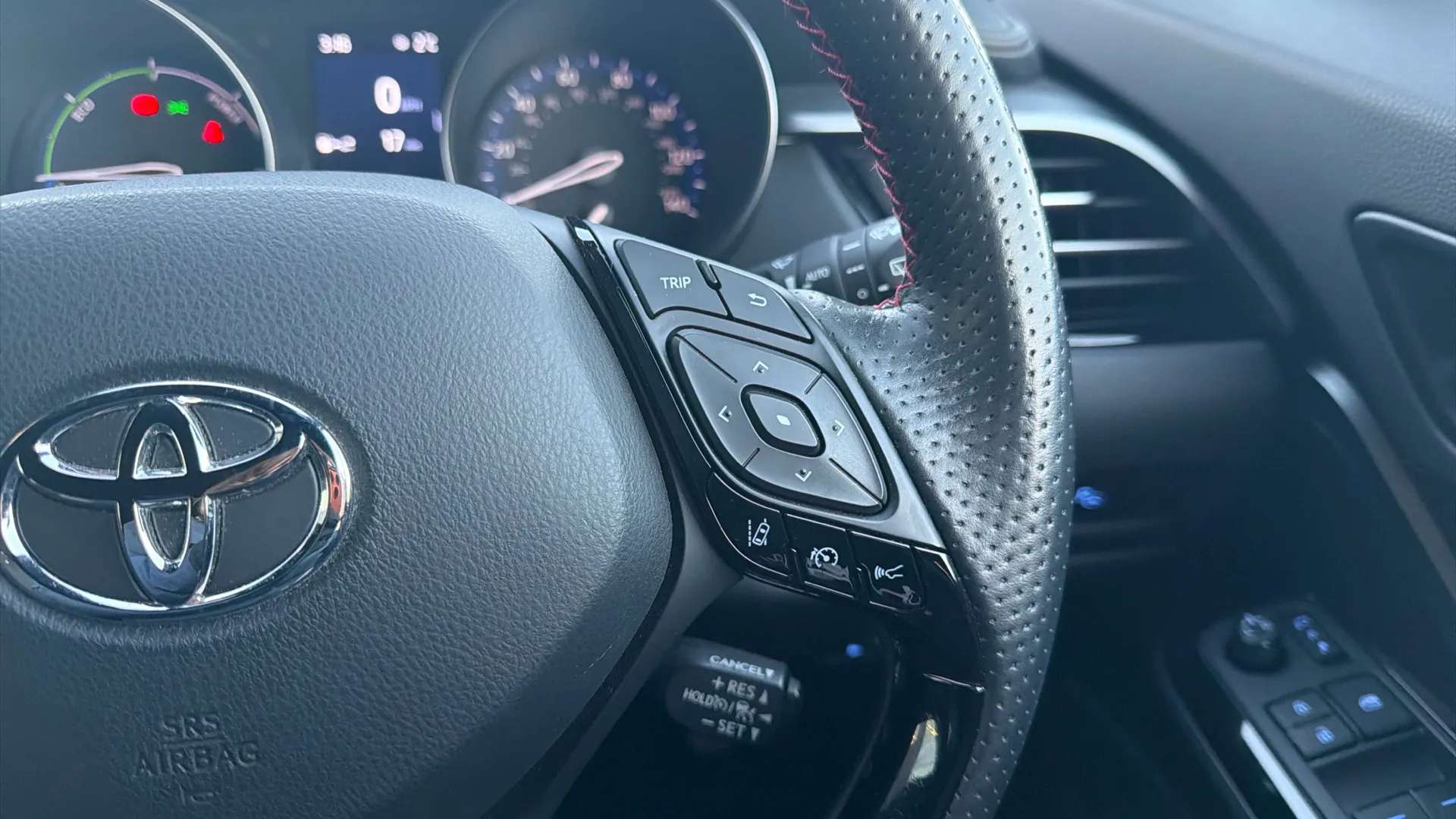 2023 TOYOTA C-HR 2023 TOYOTA C-HR