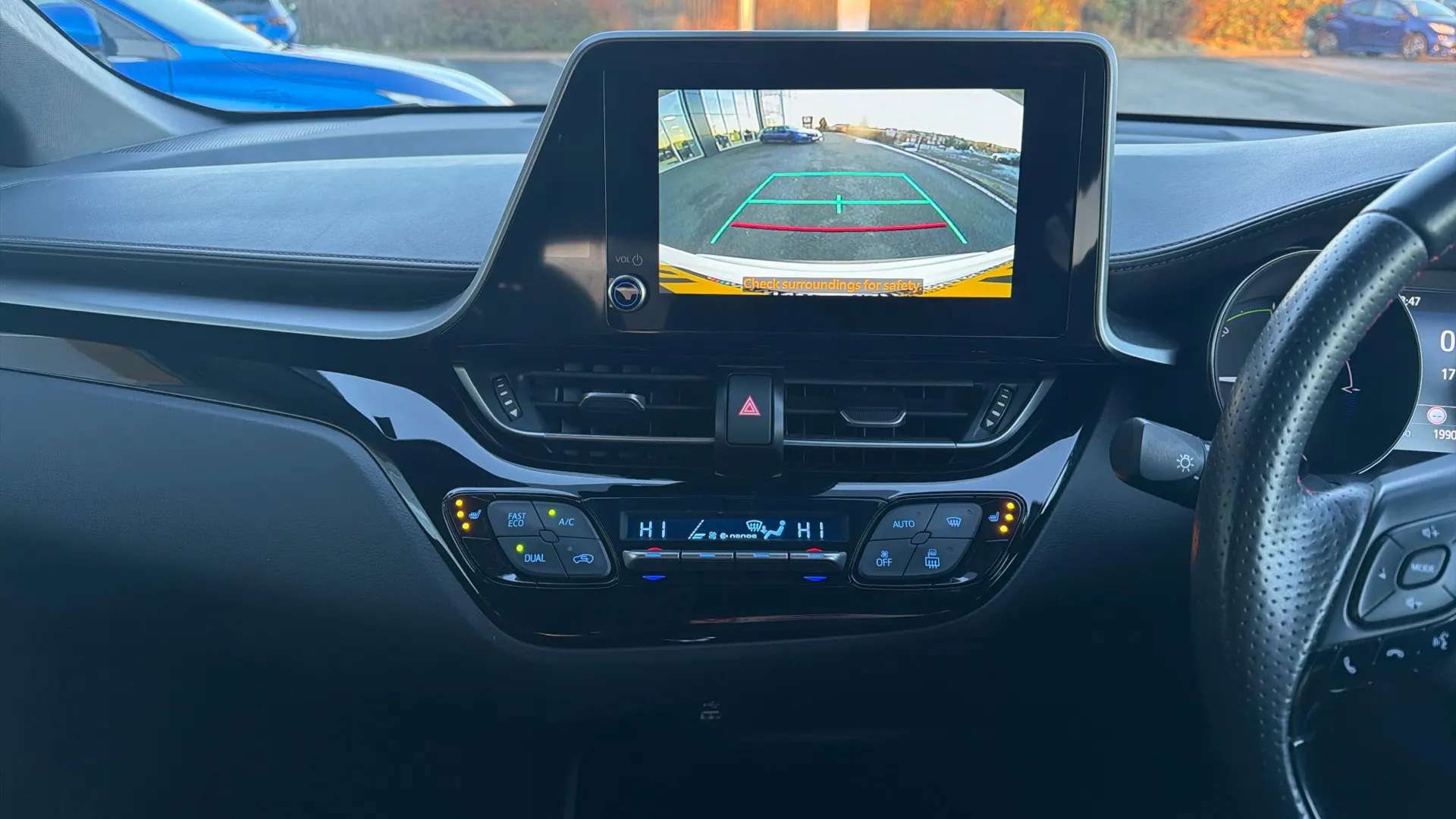 2023 TOYOTA C-HR 2023 TOYOTA C-HR