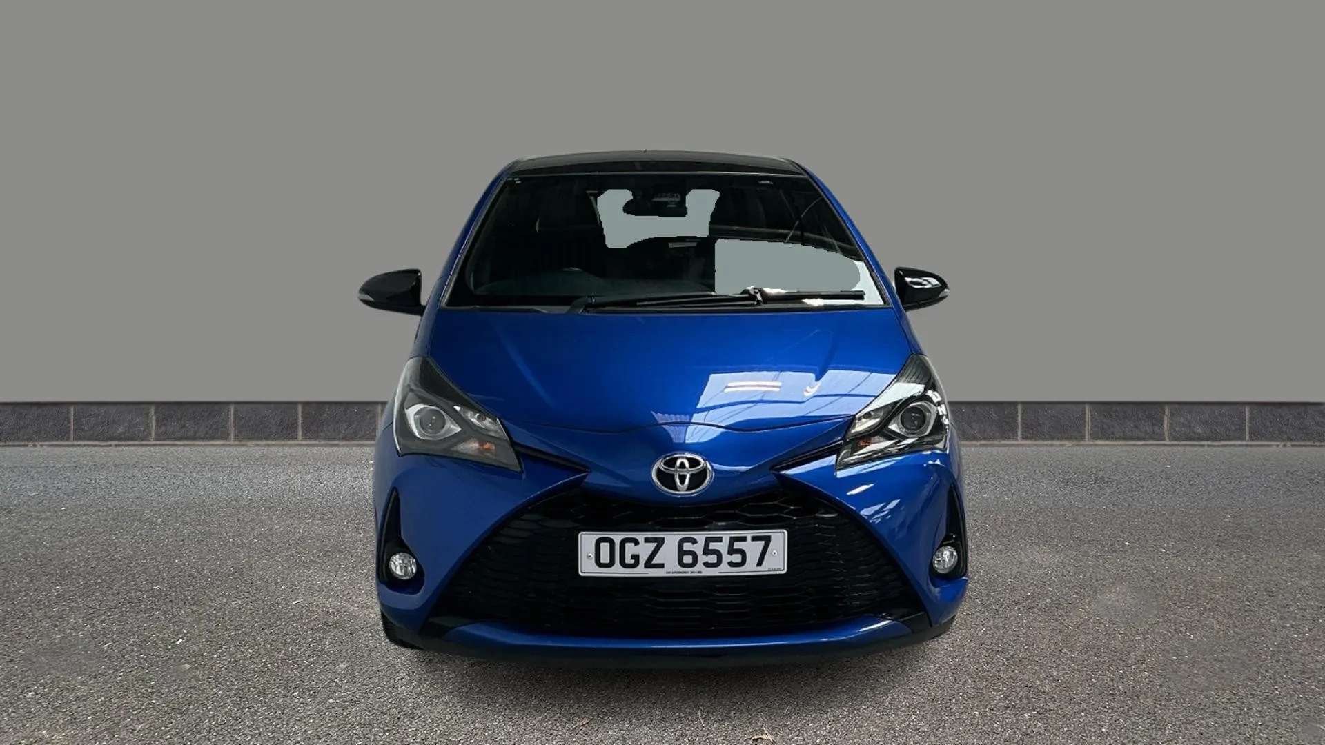 A 2019 TOYOTA YARIS 1.5 Hybrid GR-Sport CVT A 2019 TOYOTA YARIS 1.5 Hybrid GR-Sport CVT