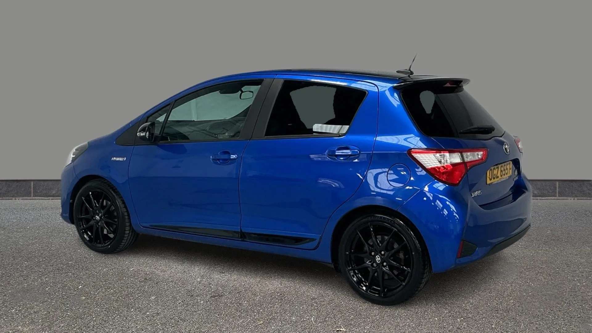A 2019 TOYOTA YARIS 1.5 Hybrid GR-Sport CVT A 2019 TOYOTA YARIS 1.5 Hybrid GR-Sport CVT