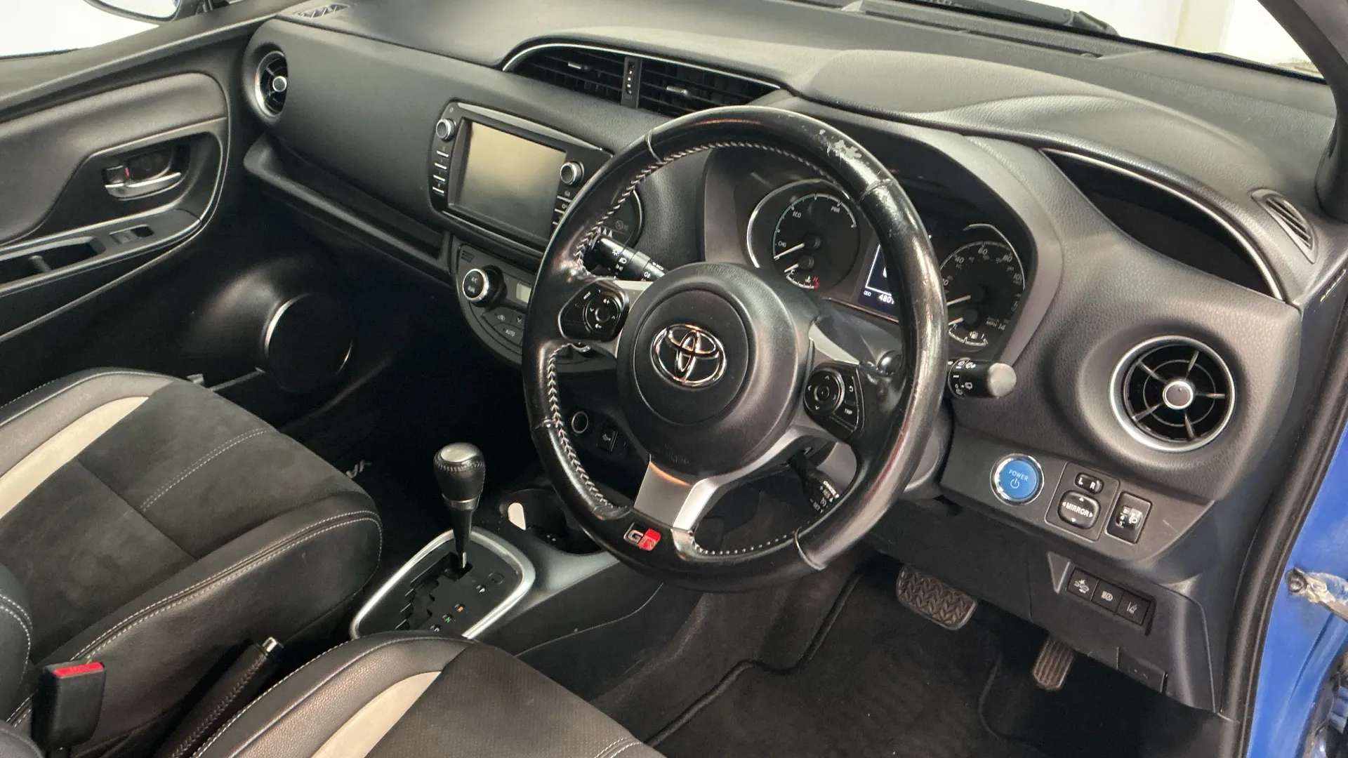 2019 TOYOTA YARIS 2019 TOYOTA YARIS