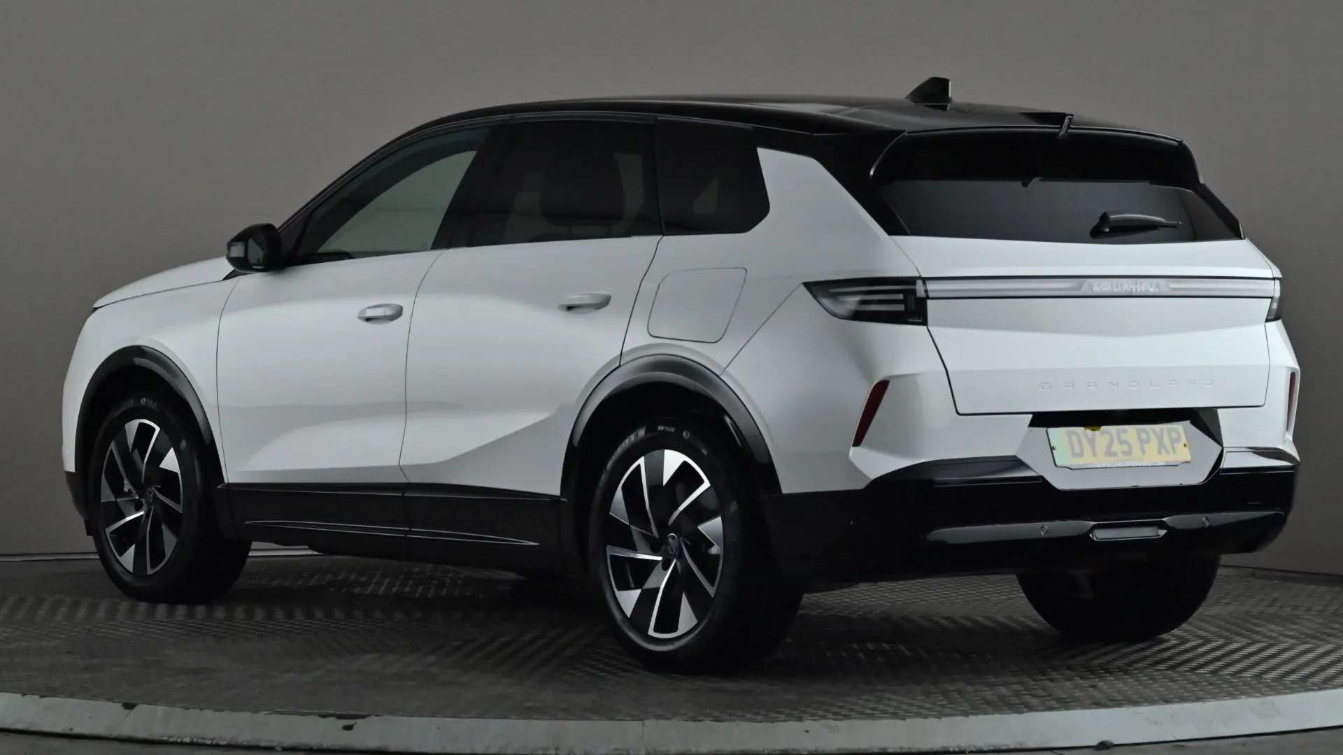 A 2025 VAUXHALL GRANDLAND 157kW GS 73kWh Auto A 2025 VAUXHALL GRANDLAND 157kW GS 73kWh Auto