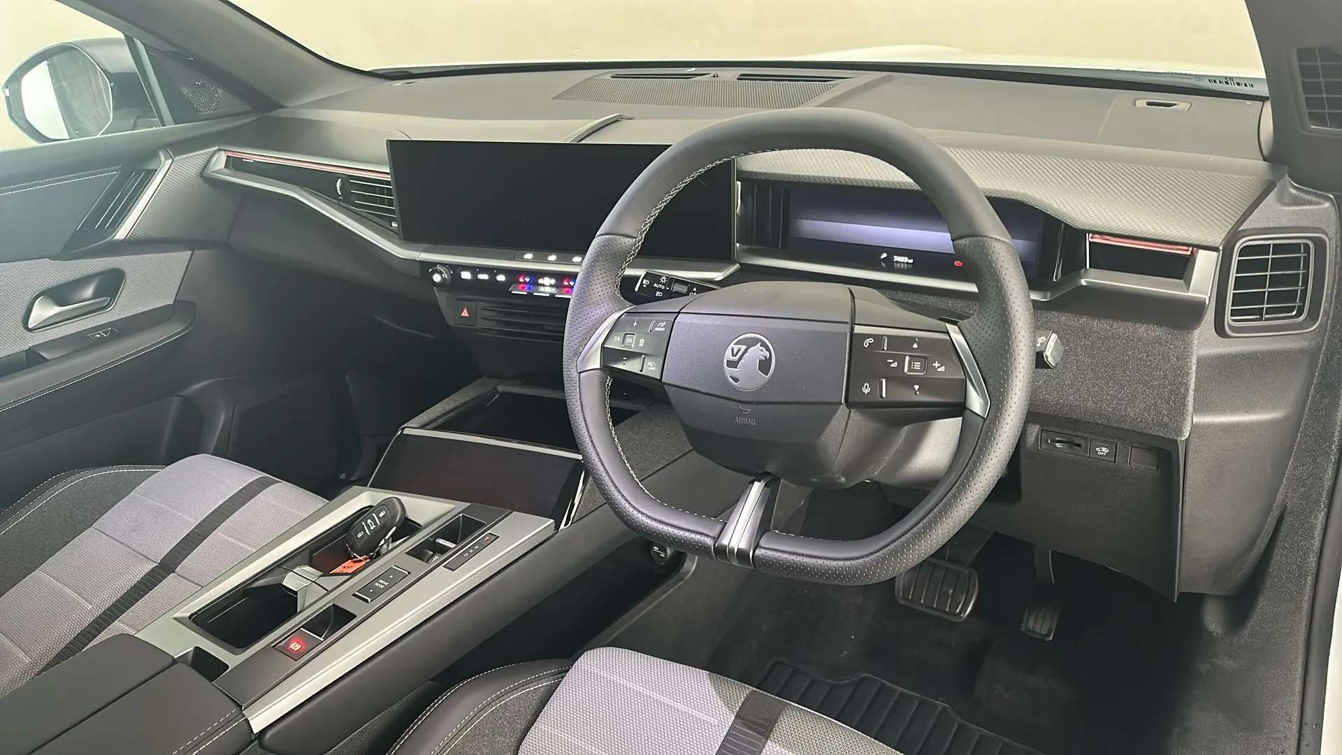 2025 VAUXHALL GRANDLAND 2025 VAUXHALL GRANDLAND