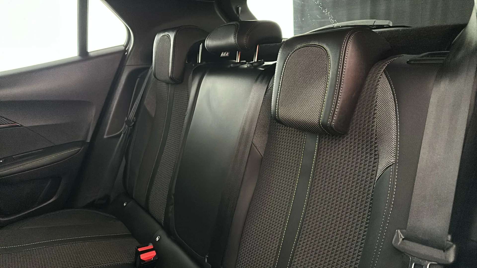 2023 PEUGEOT 2008 2023 PEUGEOT 2008