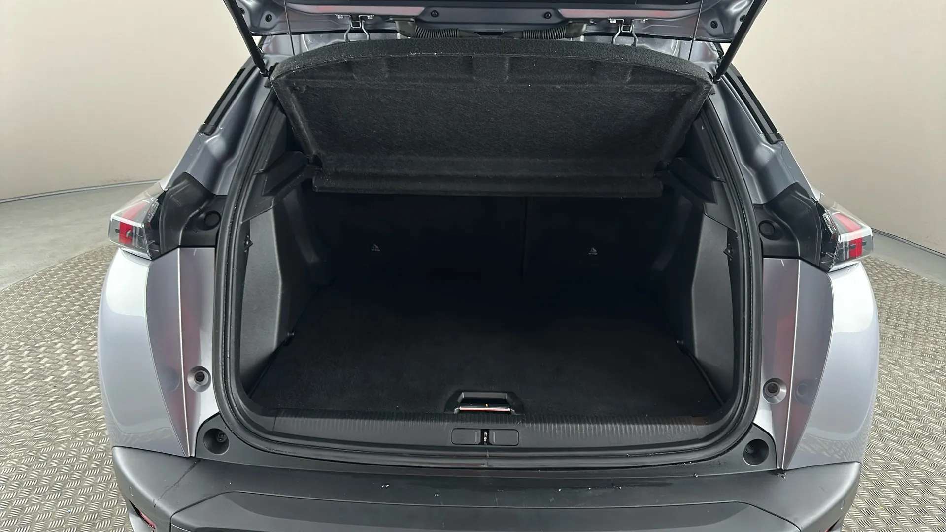 2023 PEUGEOT 2008 2023 PEUGEOT 2008