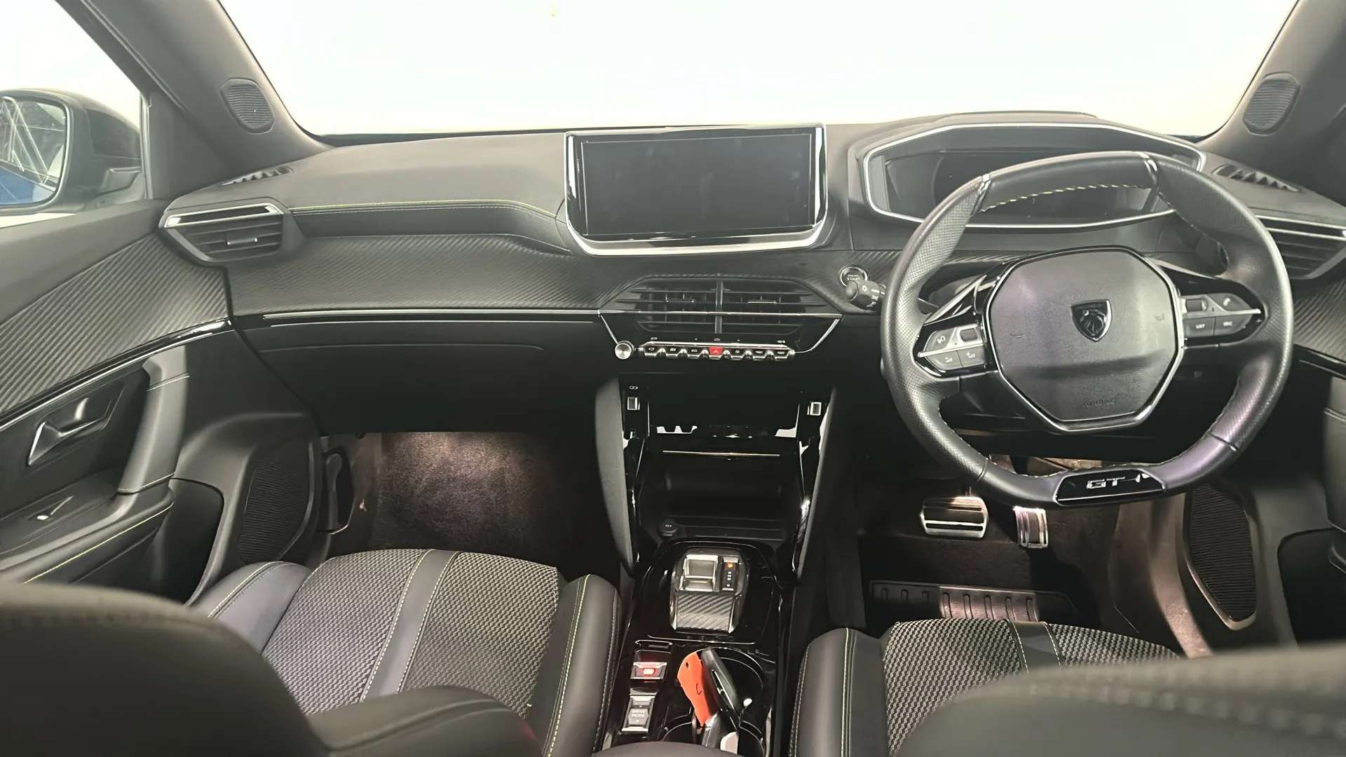 2025 PEUGEOT 2008 2025 PEUGEOT 2008