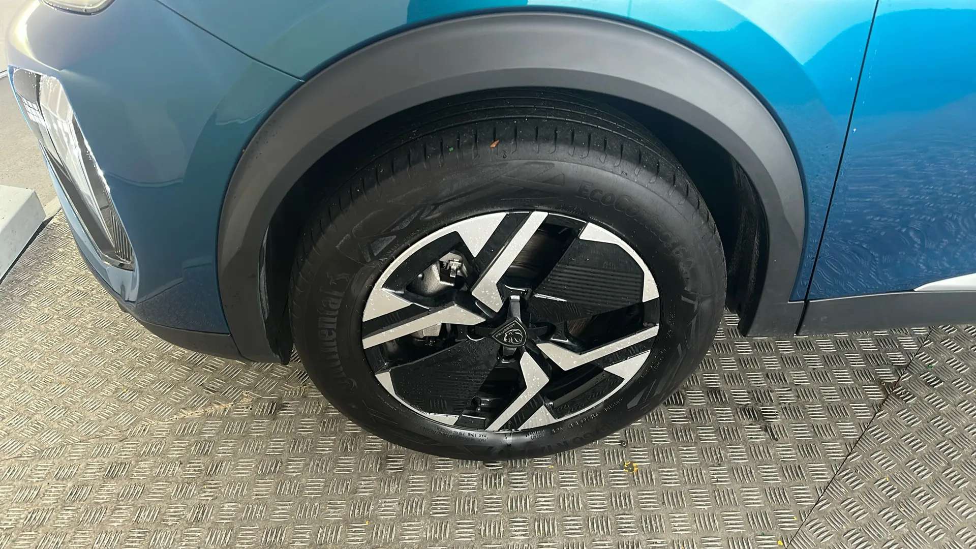 2025 PEUGEOT 2008 2025 PEUGEOT 2008