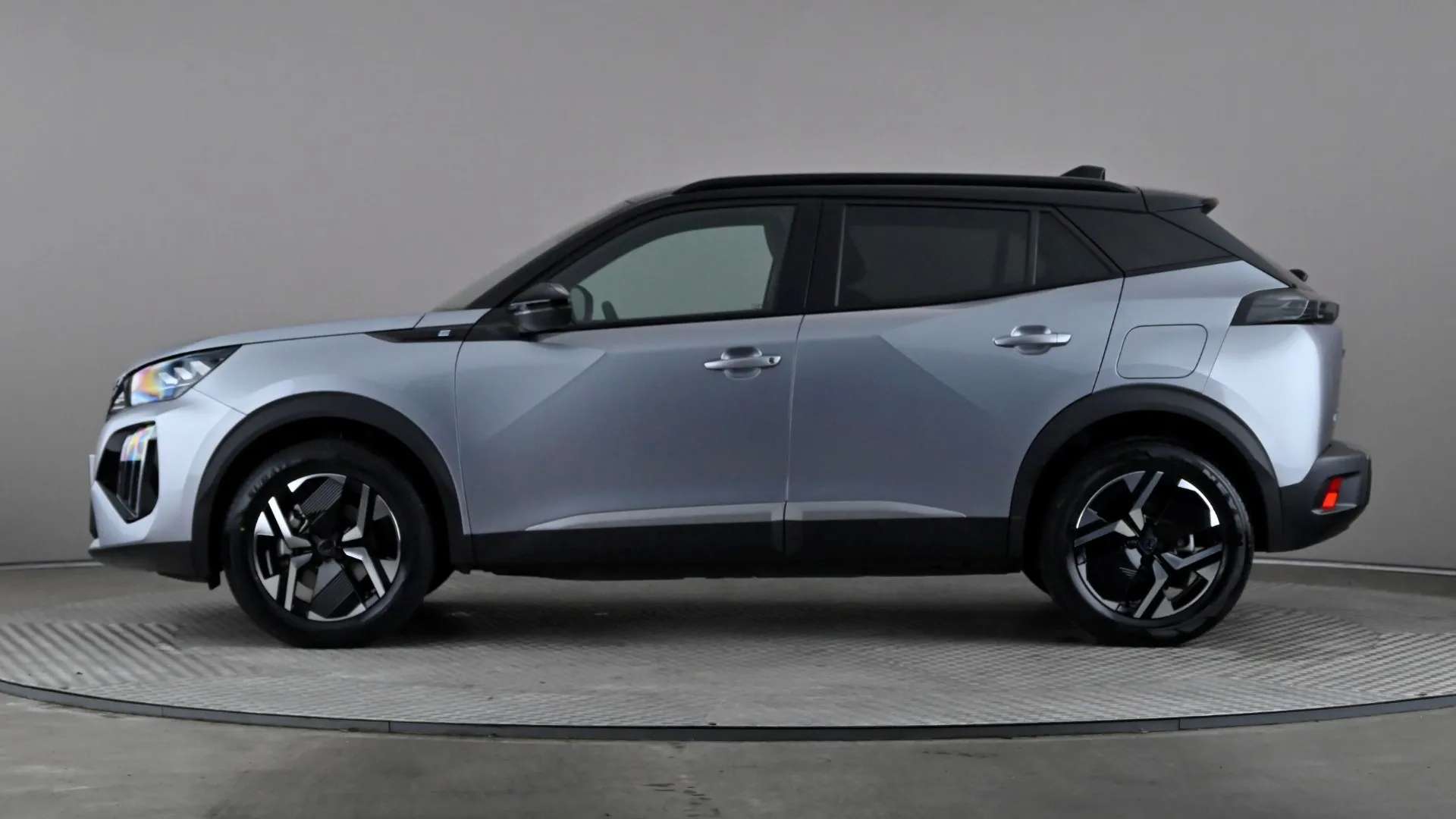 A 2024 PEUGEOT 2008 100kW GT 50kWh Auto A 2024 PEUGEOT 2008 100kW GT 50kWh Auto