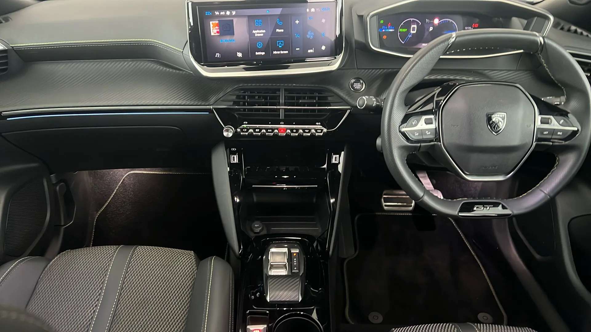 2024 PEUGEOT 2008 2024 PEUGEOT 2008