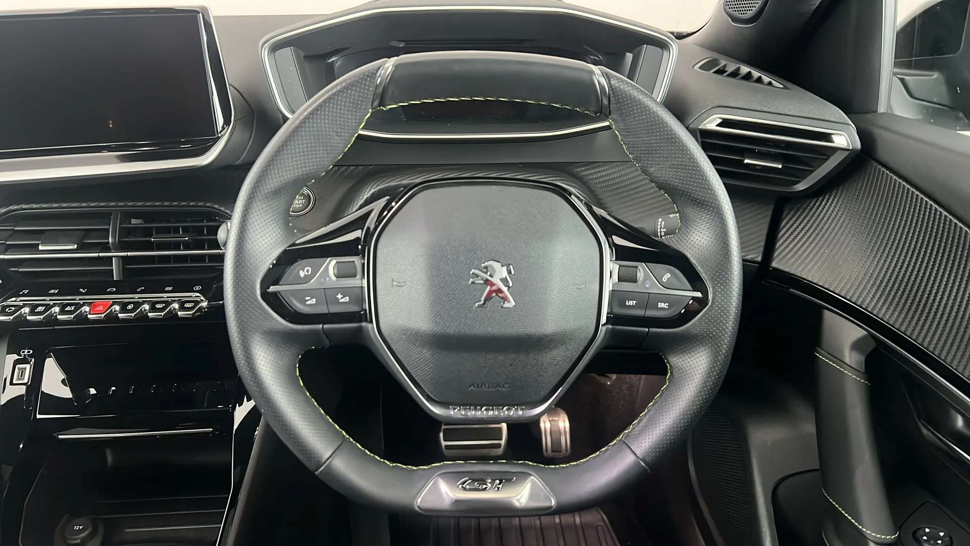 2022 PEUGEOT 2008 2022 PEUGEOT 2008