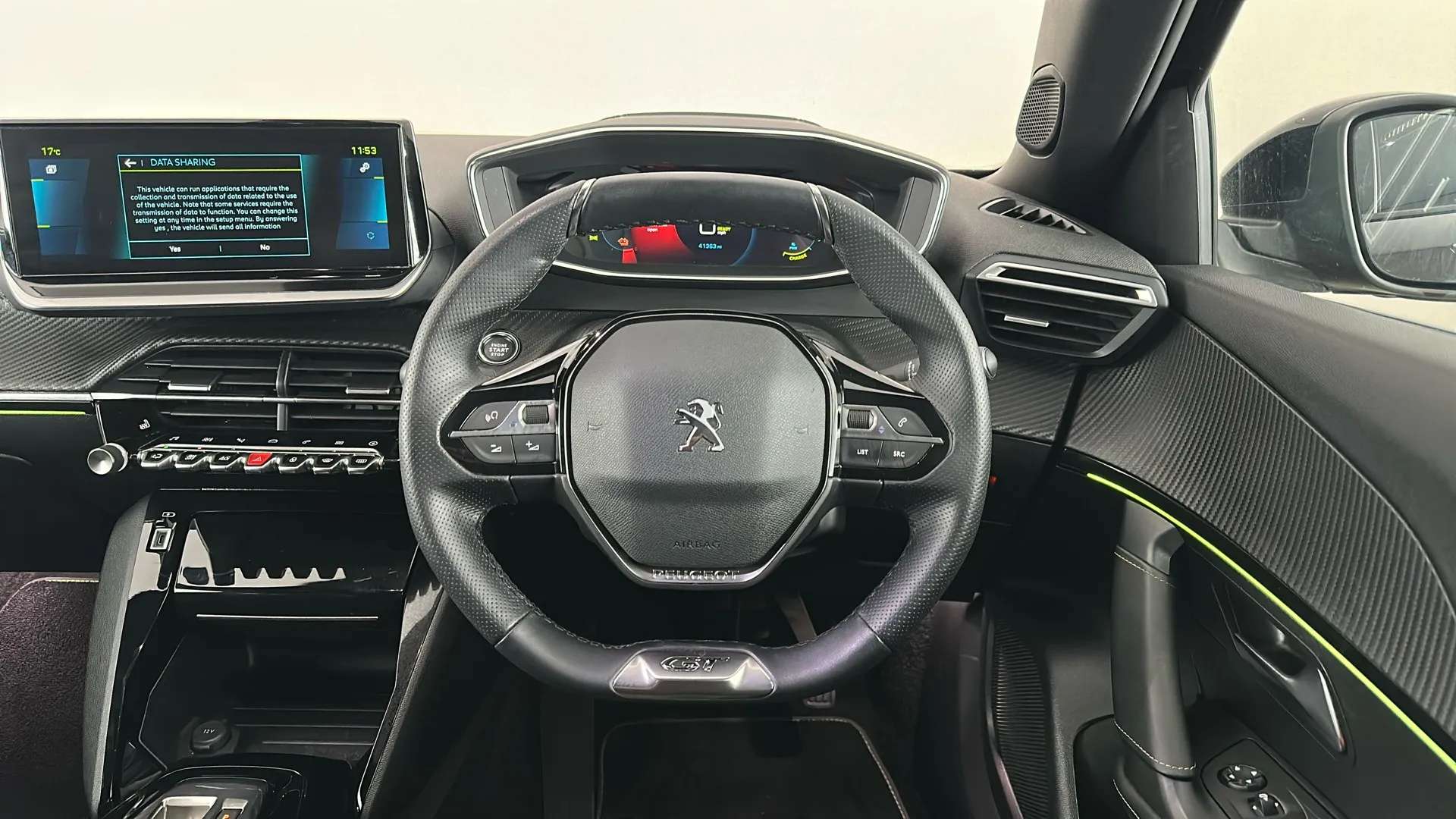 2023 PEUGEOT 2008 2023 PEUGEOT 2008