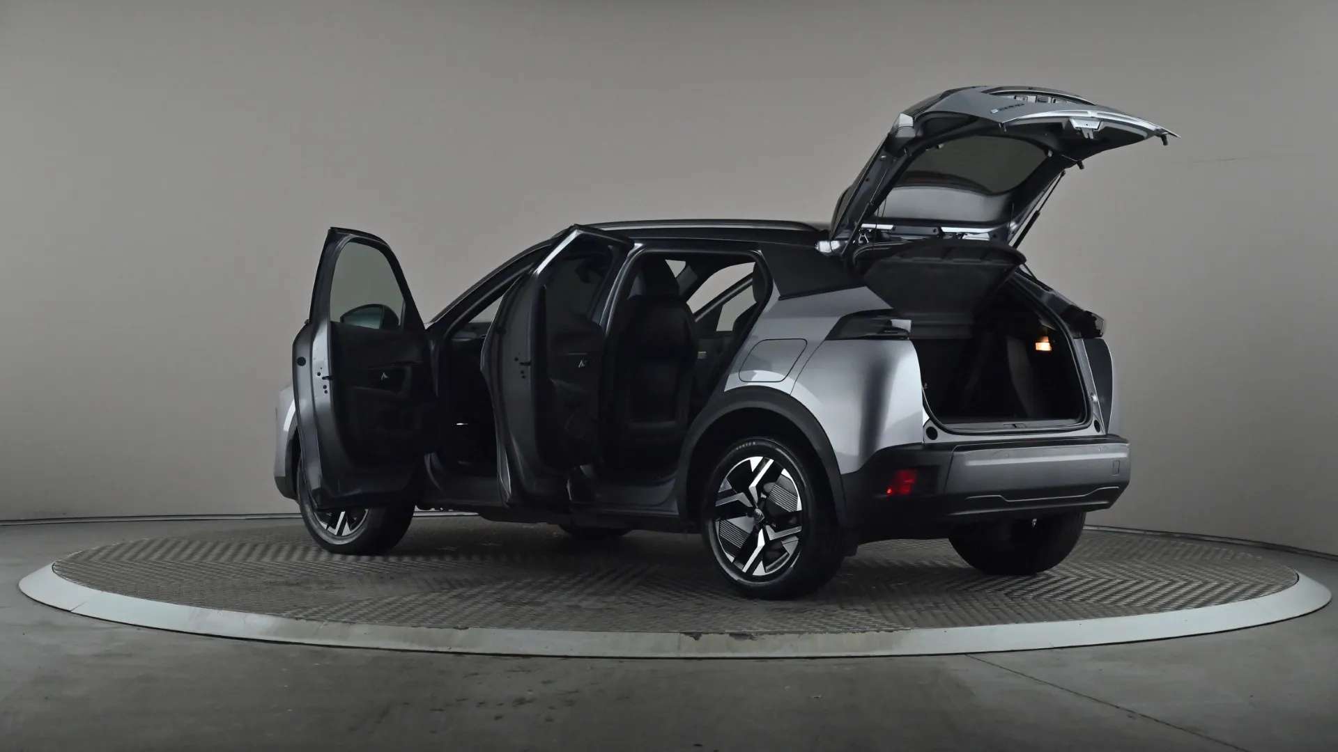 2024 PEUGEOT 2008 2024 PEUGEOT 2008