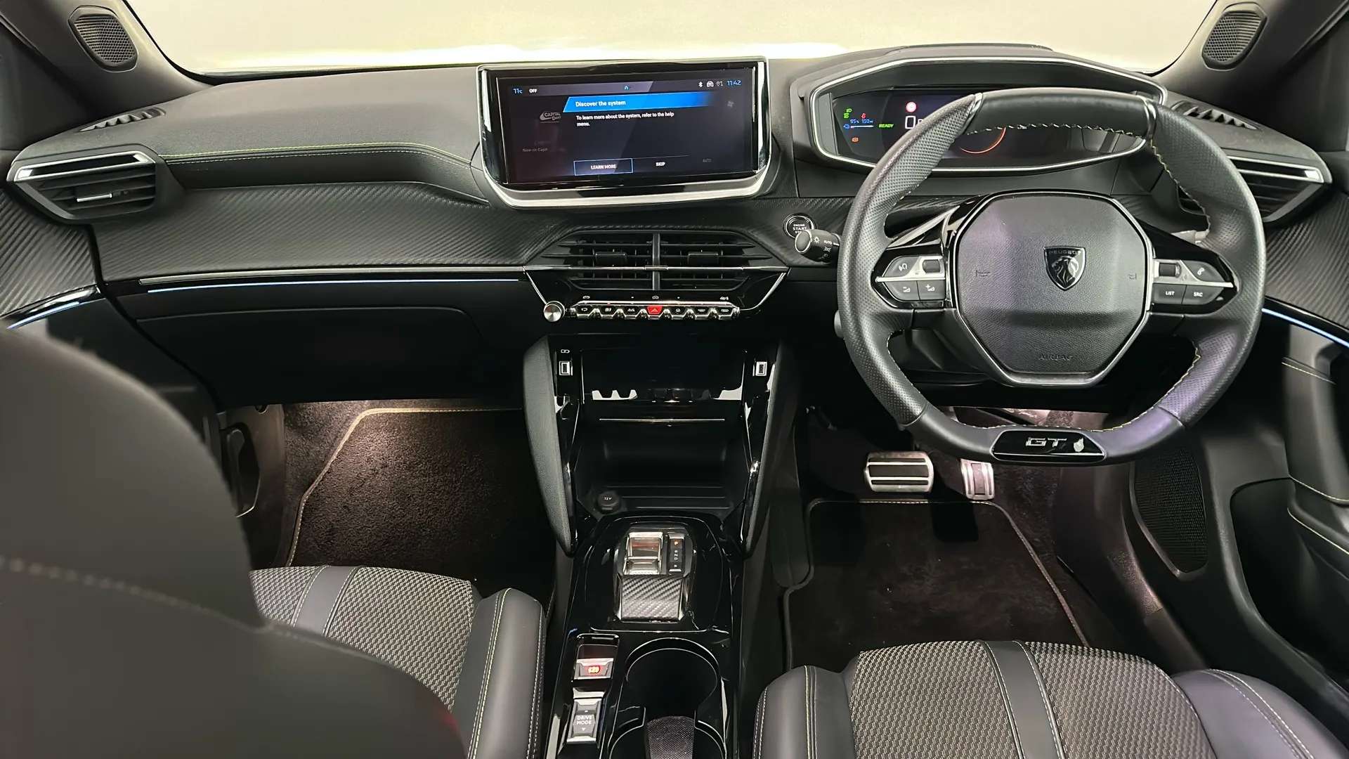 2024 PEUGEOT 2008 2024 PEUGEOT 2008