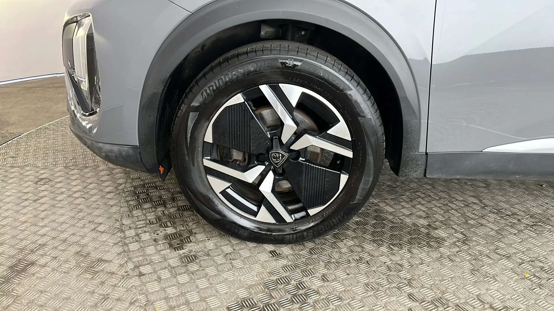 2024 PEUGEOT 2008 2024 PEUGEOT 2008