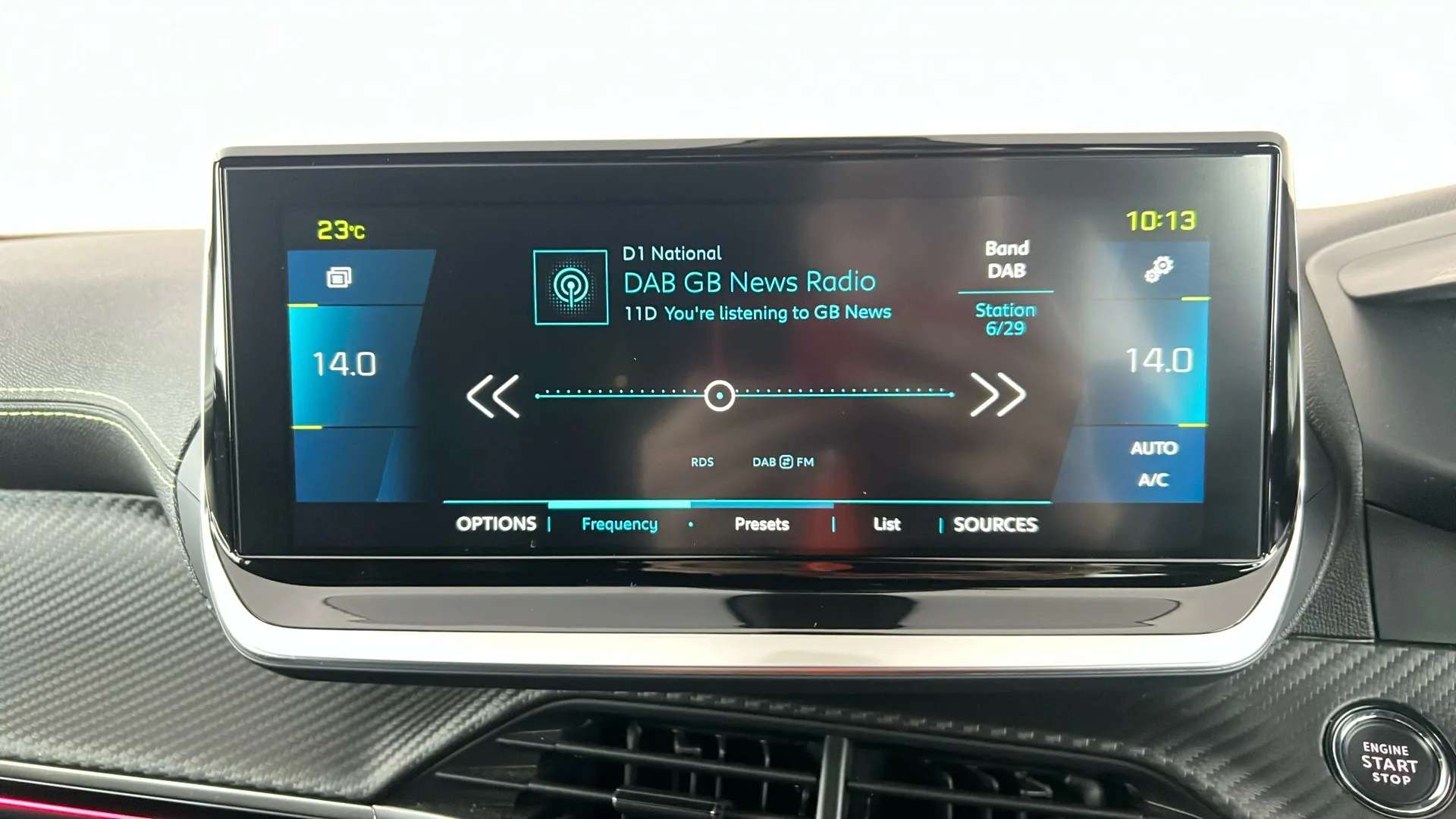 2022 PEUGEOT 2008 2022 PEUGEOT 2008