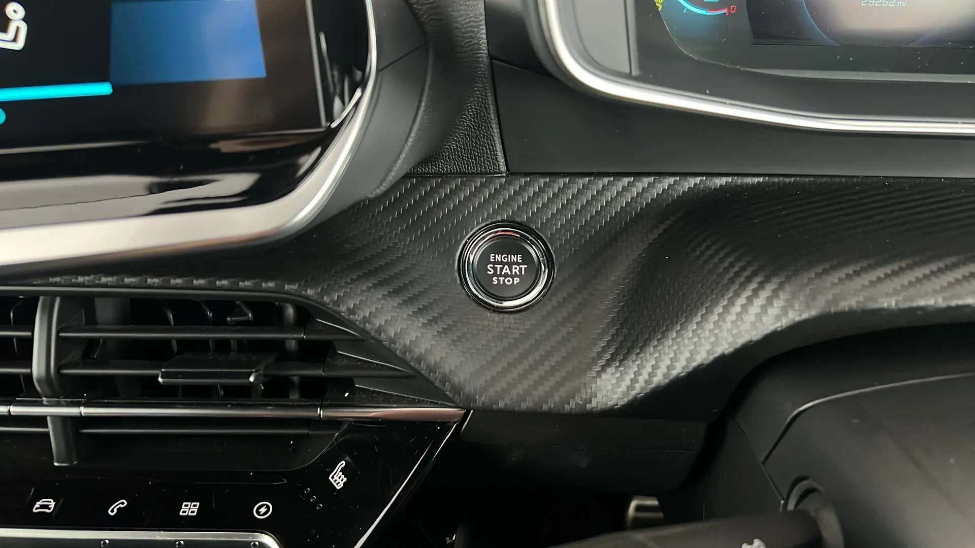 2022 PEUGEOT 2008 2022 PEUGEOT 2008