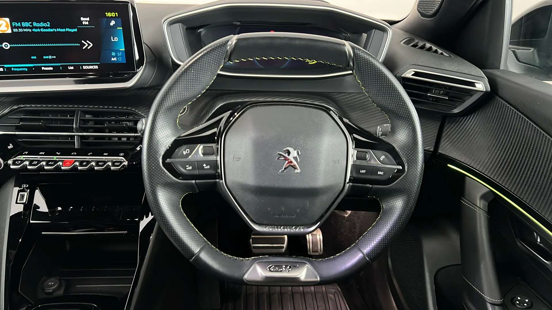 2023 PEUGEOT 2008 2023 PEUGEOT 2008