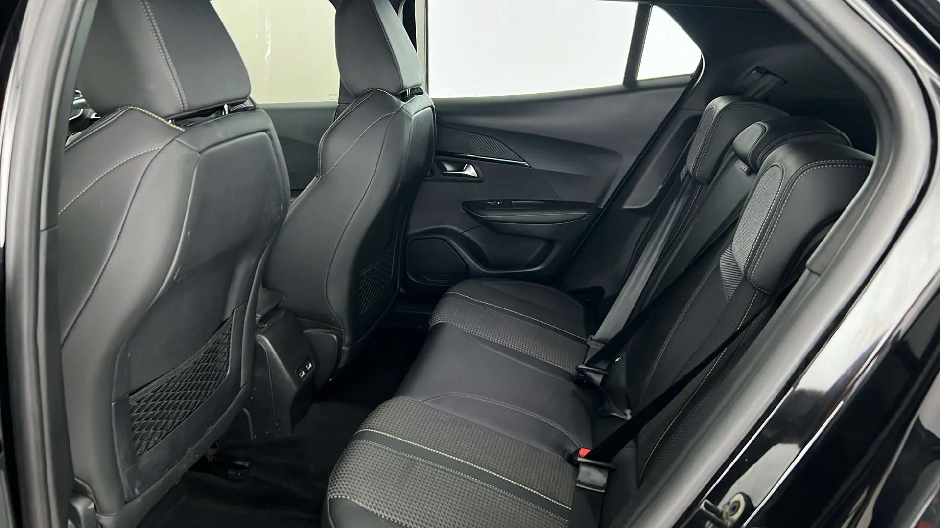 2023 PEUGEOT 2008 2023 PEUGEOT 2008